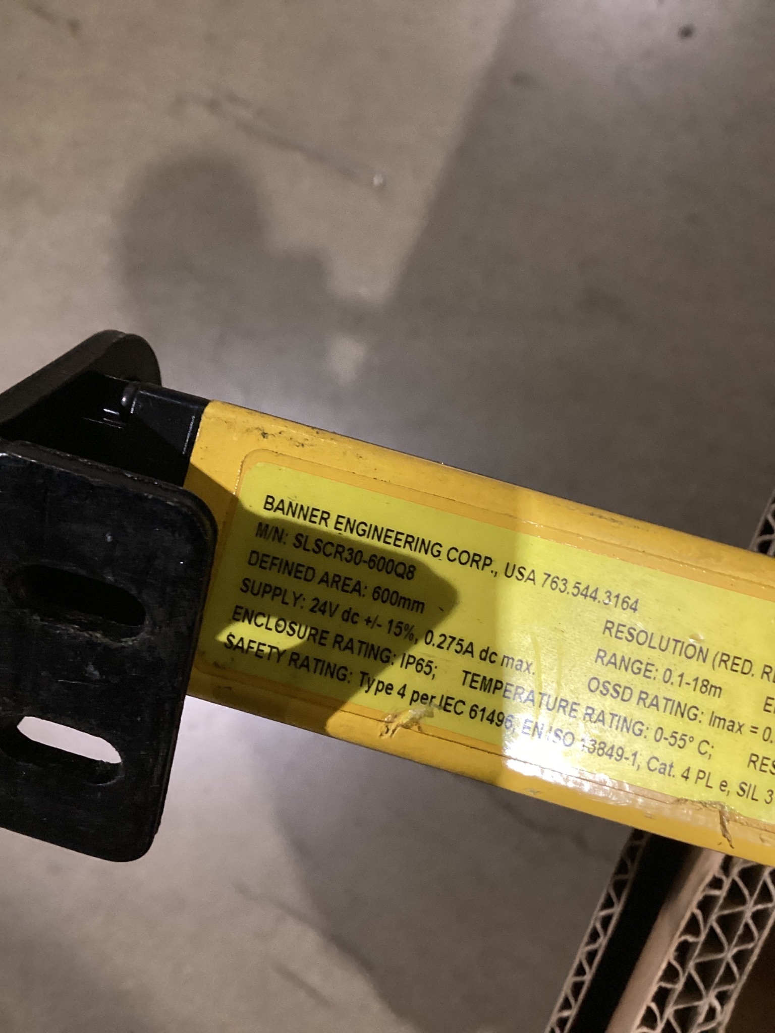 BANNER SLSCE30-600Q8 SLSCR30-600Q8 Light Curtain Set USED 7