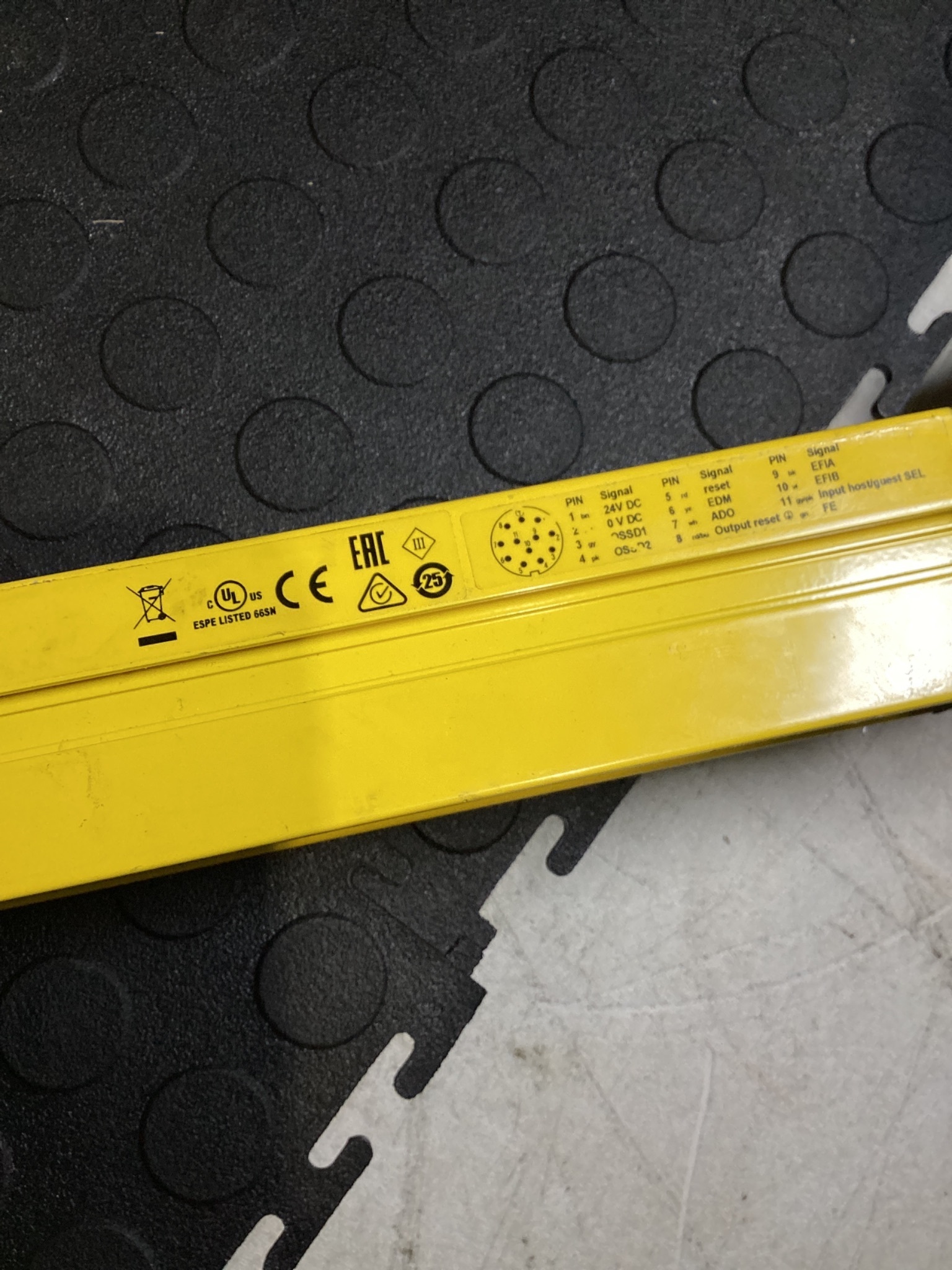 SICK C40S-1803CB010 + C40E-1803CB010 SAFETY LIGHT CURTAIN USED 3