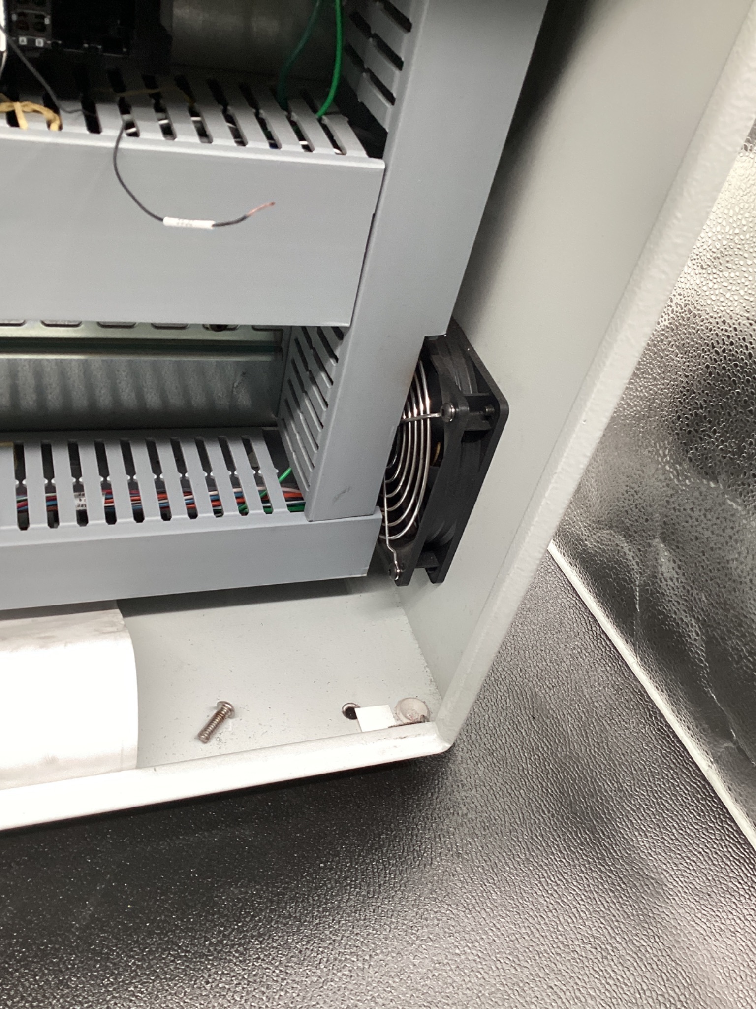 ORIONTECH WM 8017544 WALL-MOUNT ENCLOSURE NEMA 4/IP66 USED 4
