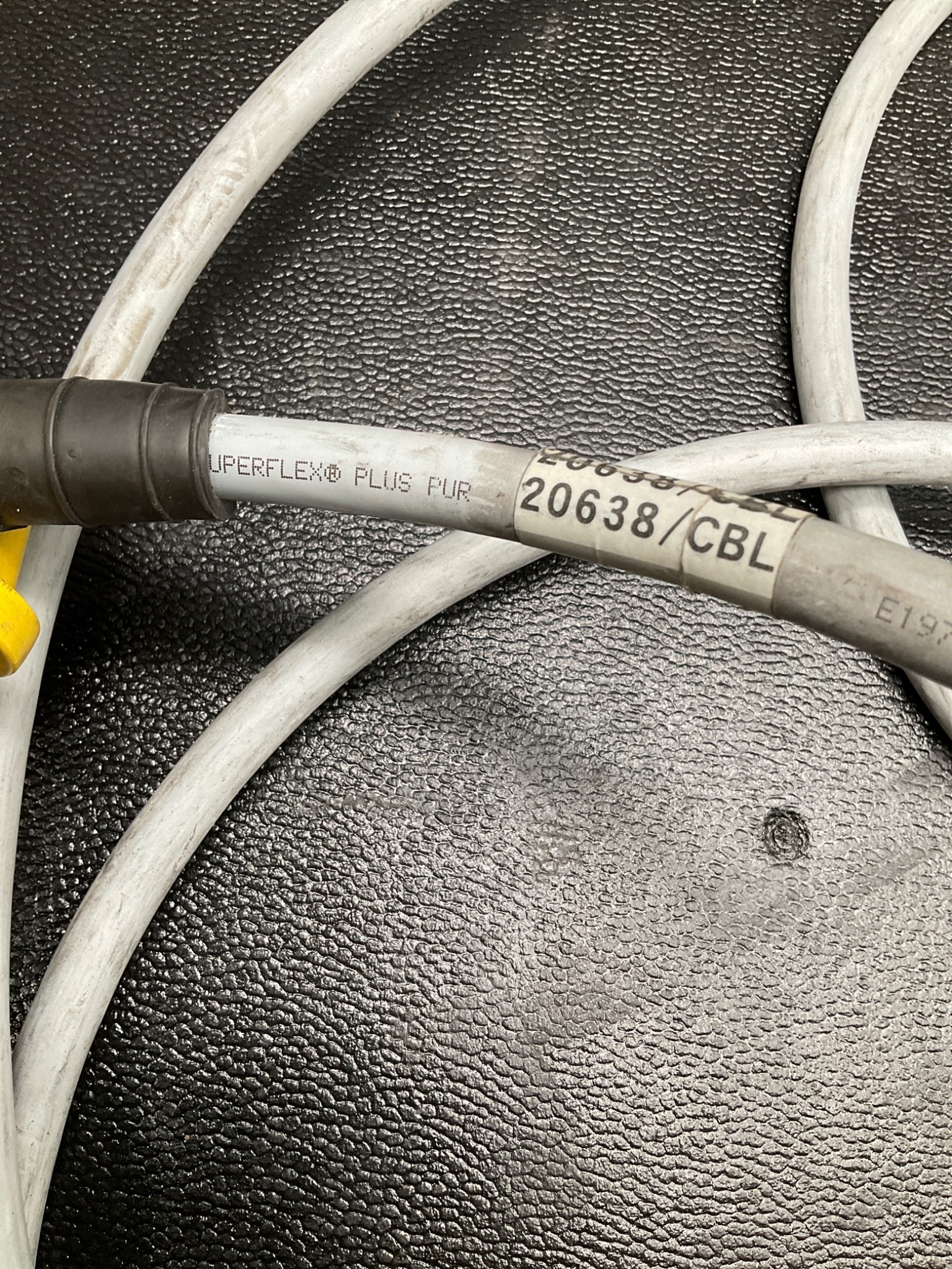 SUPERFLEX 20638/CBL FLEXIBLE MULTI-CONDUCTOR CABLE USED 2