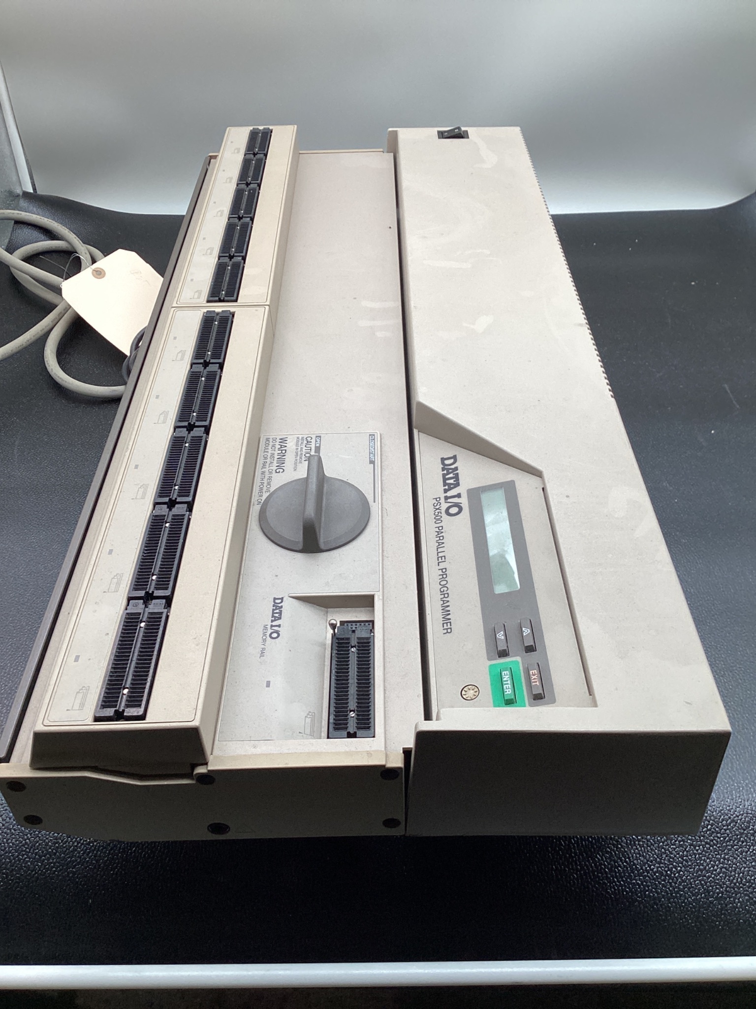 DATA I/O PSX500 PARALLEL DEVICE PROGRAMMER USED 3