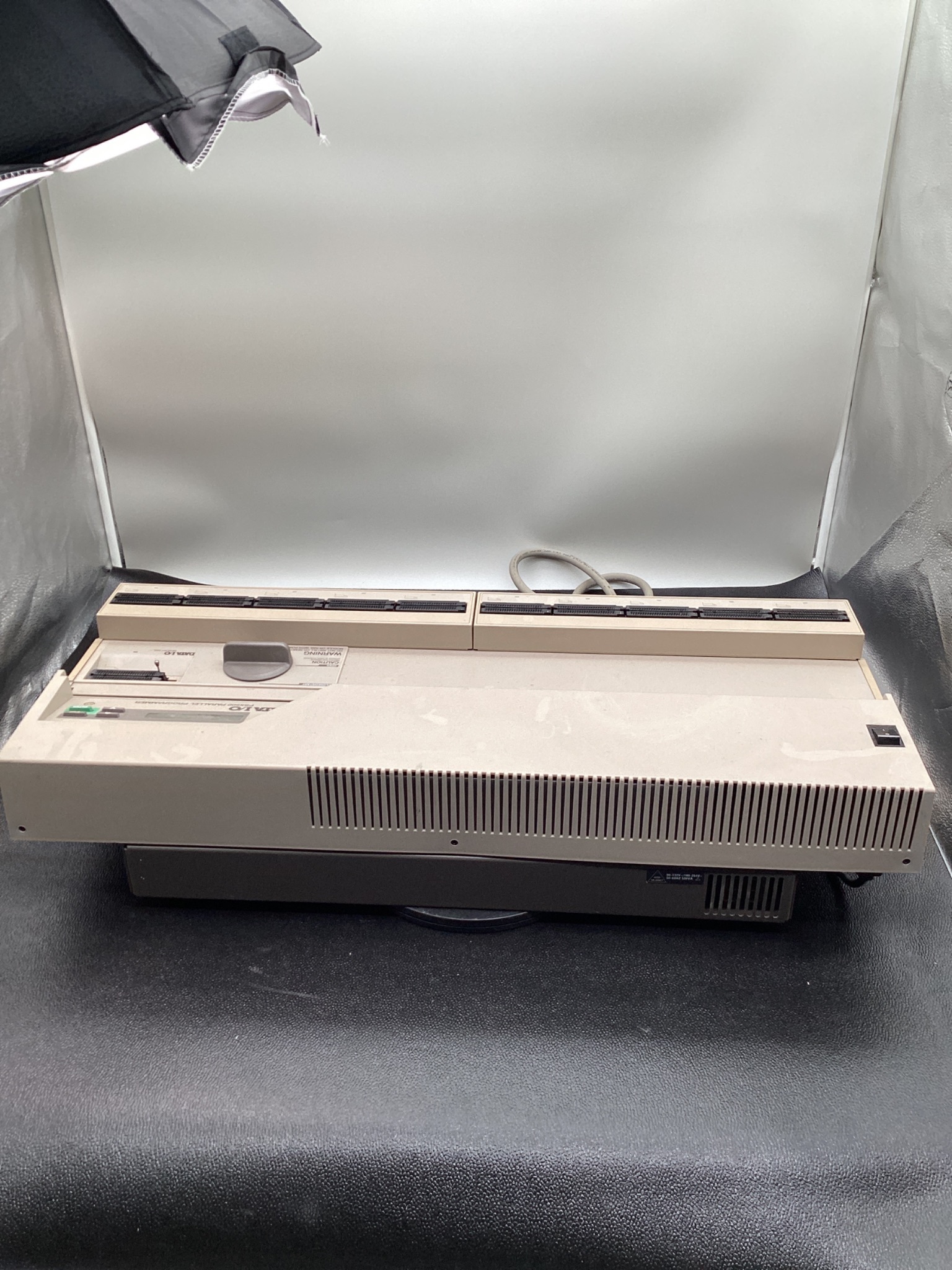 DATA I/O PSX500 PARALLEL DEVICE PROGRAMMER USED 4