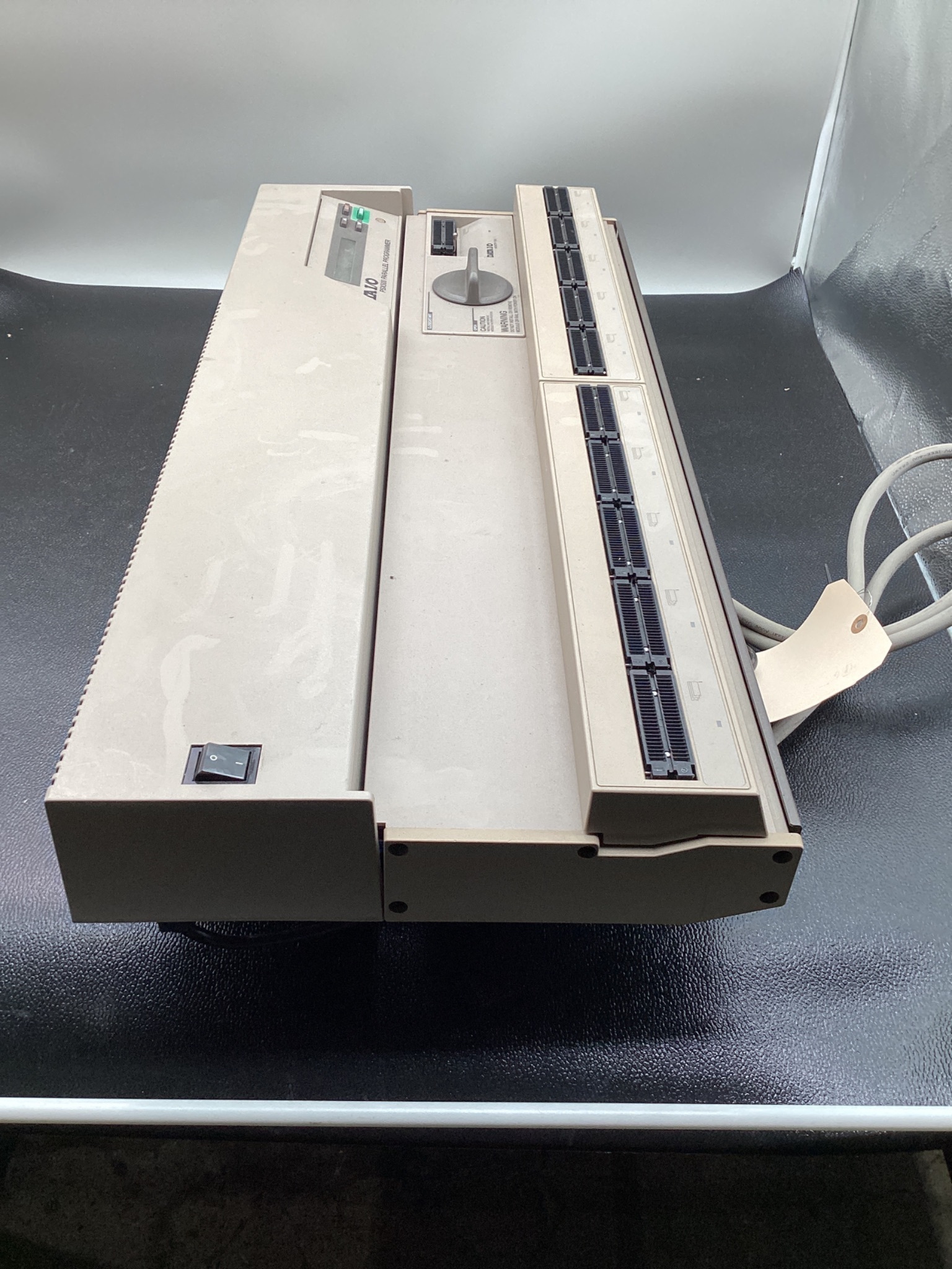DATA I/O PSX500 PARALLEL DEVICE PROGRAMMER USED 5