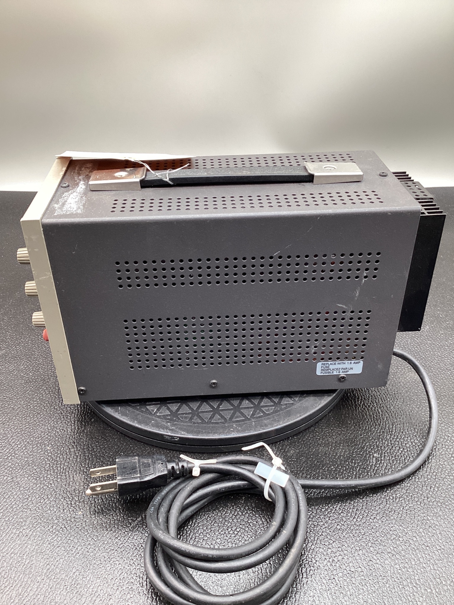 BK PRECISION 1611 DC POWER SUPPLY 50V 2A USED 4