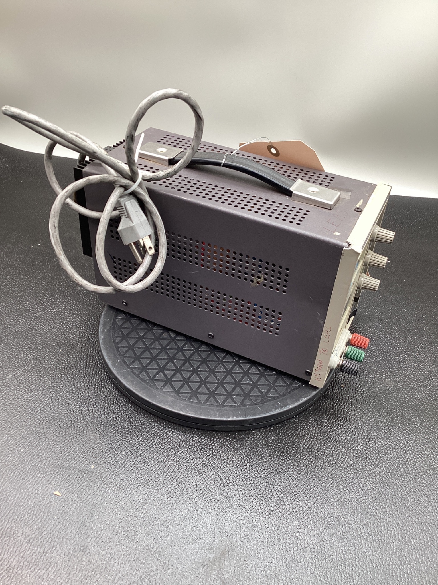BK PRECISION 1630 DC POWER SUPPLY 30V 3A USED 1