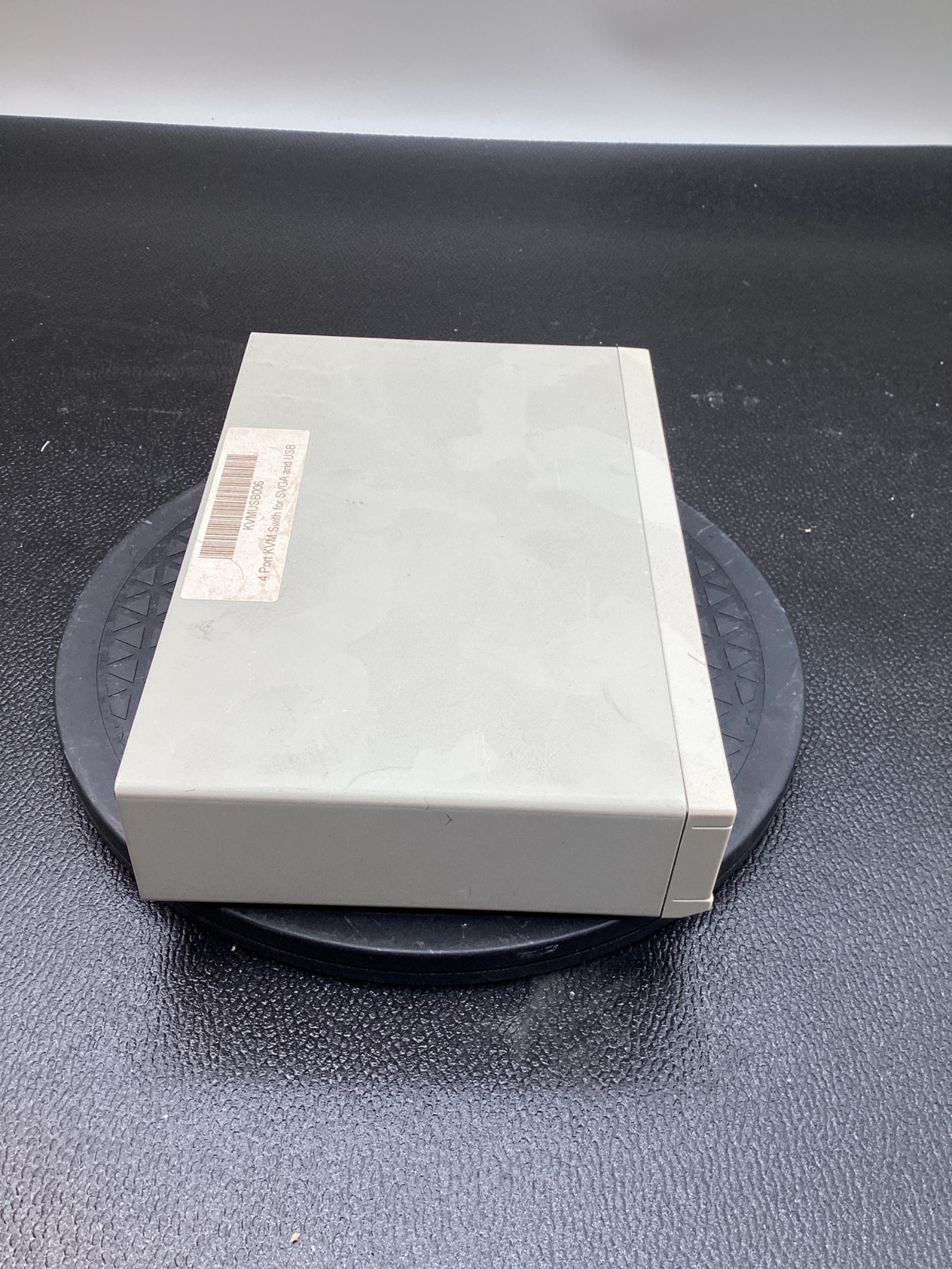 MASTER VIEW CS-104U 4-PORT USB KVM SWITCH USED 1