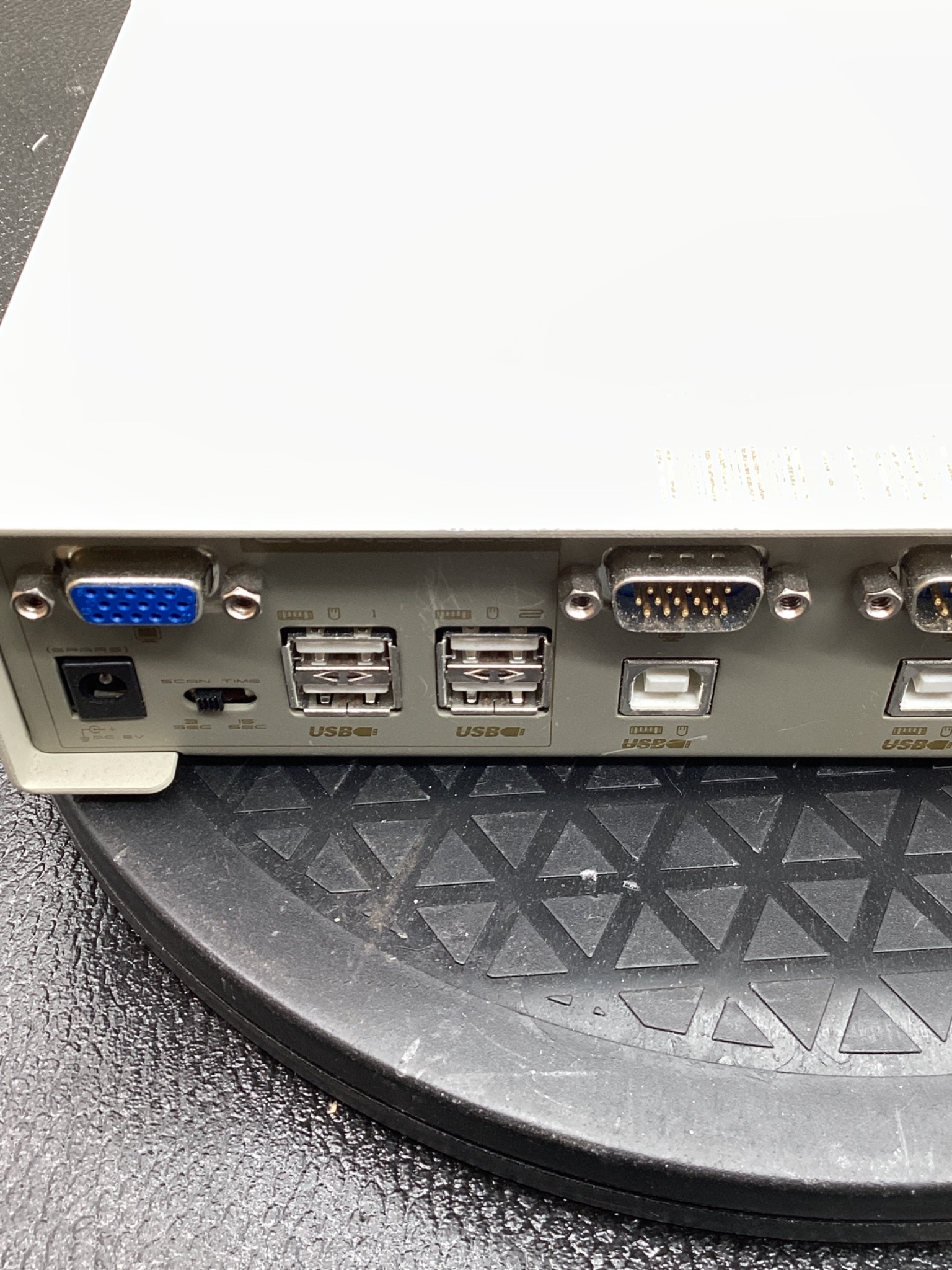 MASTER VIEW CS-104U 4-PORT USB KVM SWITCH USED 3