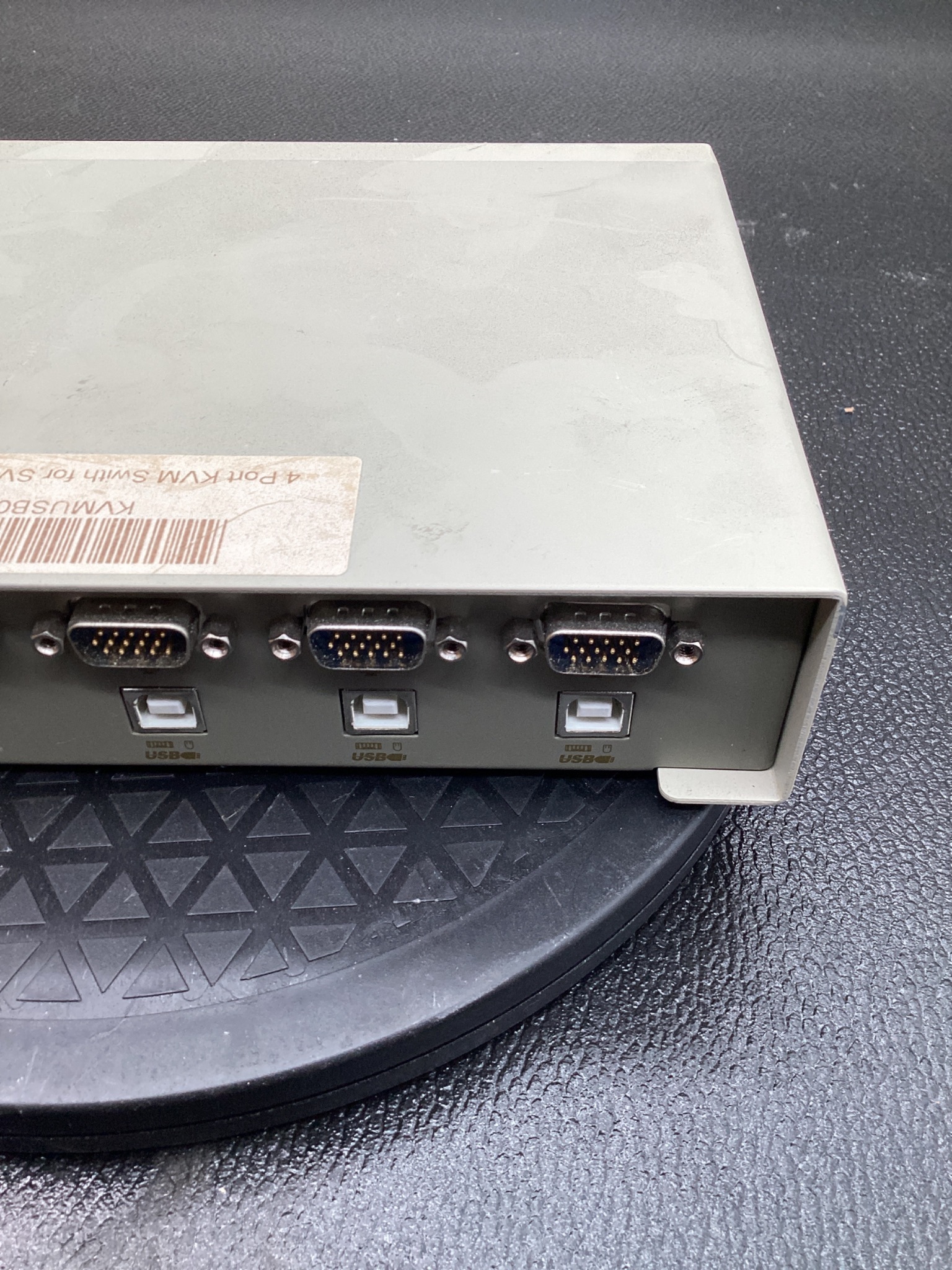MASTER VIEW CS-104U 4-PORT USB KVM SWITCH USED 4