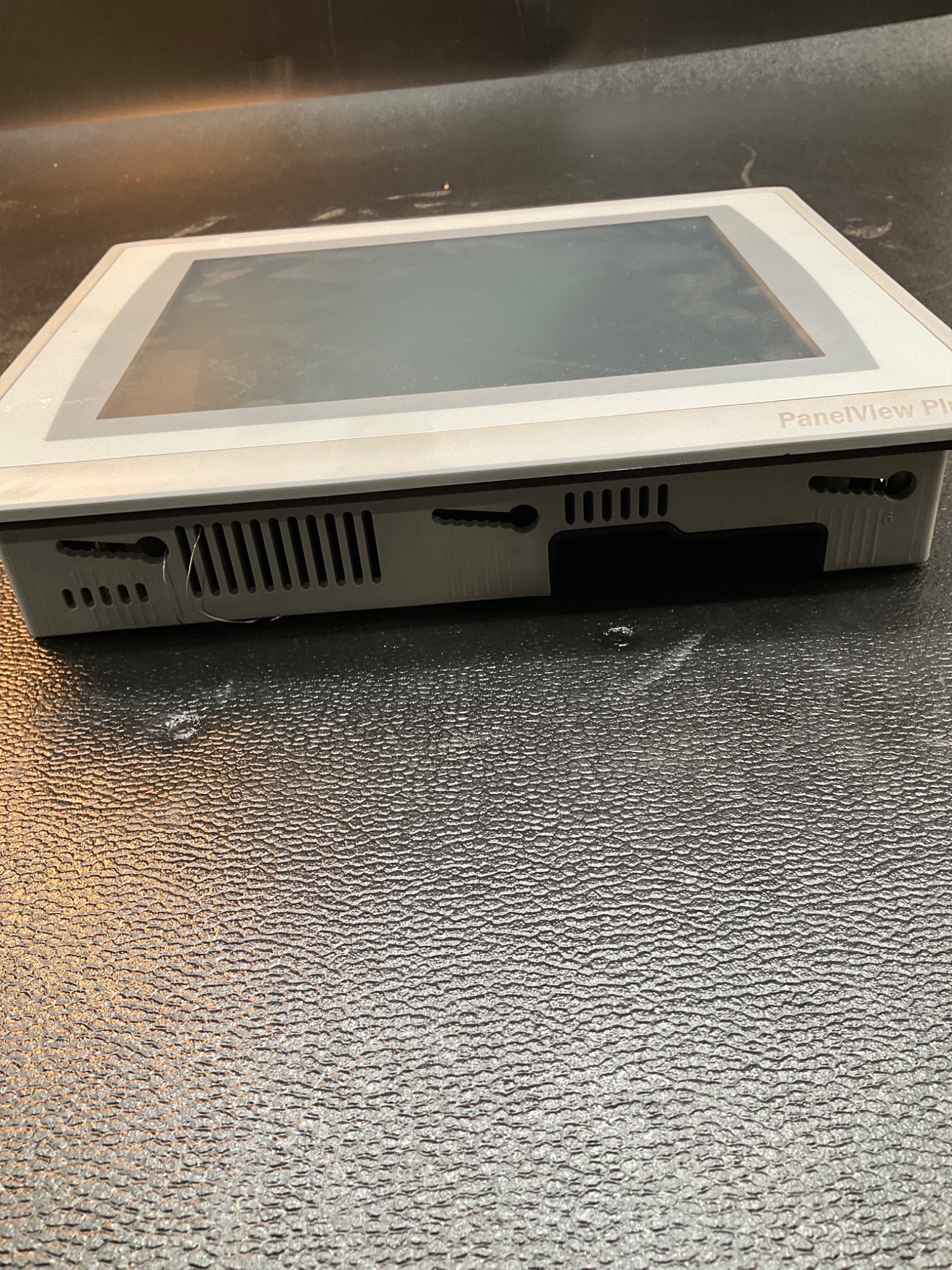 ALLEN BRADLEY 2711P-T10C21D8S PANELVIEW PLUS 7 10.4IN HMI USED 4