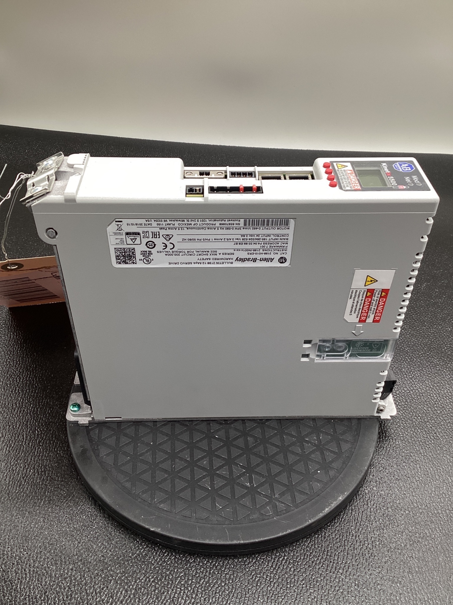 ALLEN BRADLEY 2198-H015-ERS KINETIX 5500 SERVO DRIVE 12.5A USED 3