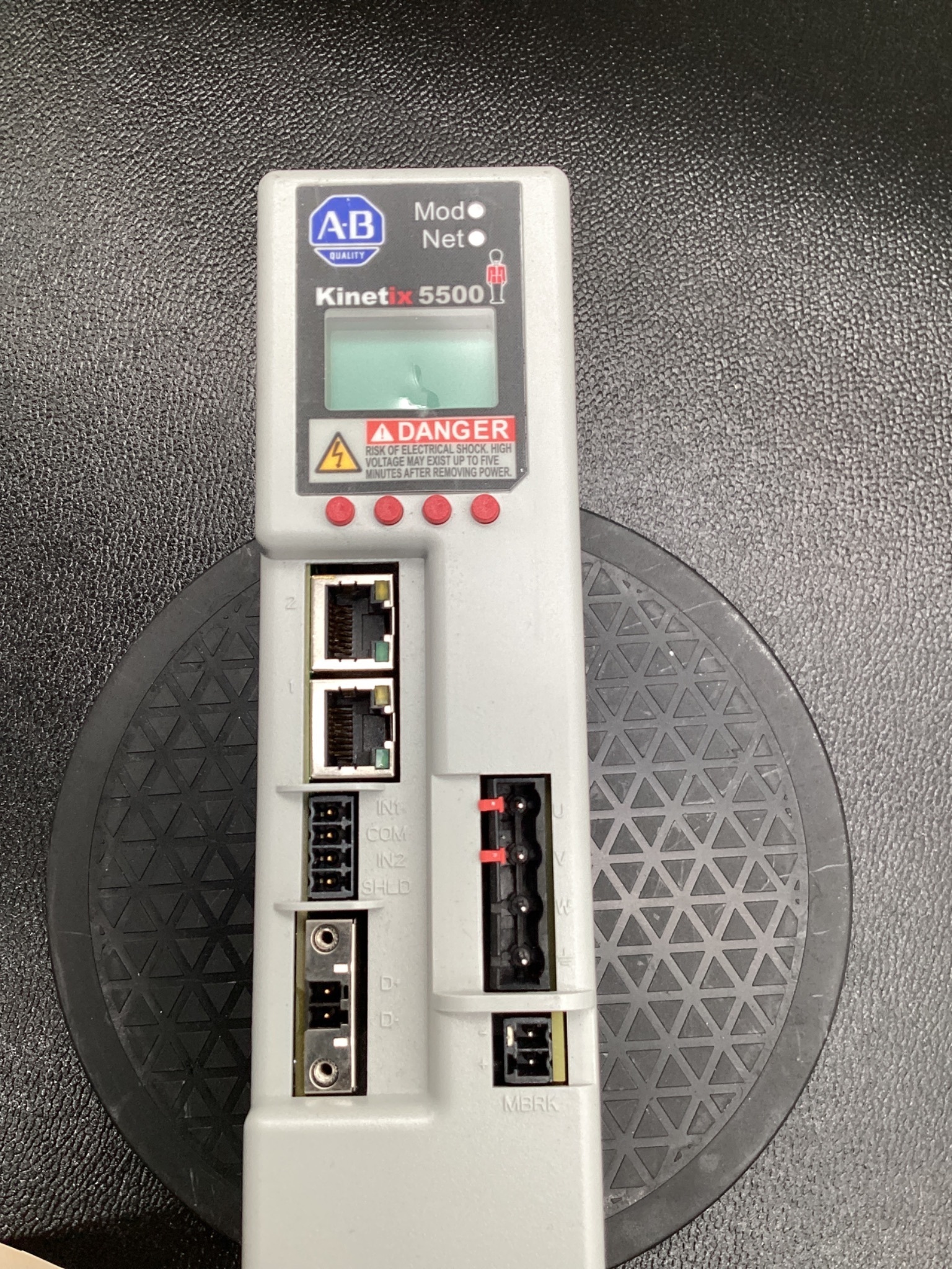 ALLEN BRADLEY 2198-H015-ERS KINETIX 5500 SERVO DRIVE 12.5A USED 4