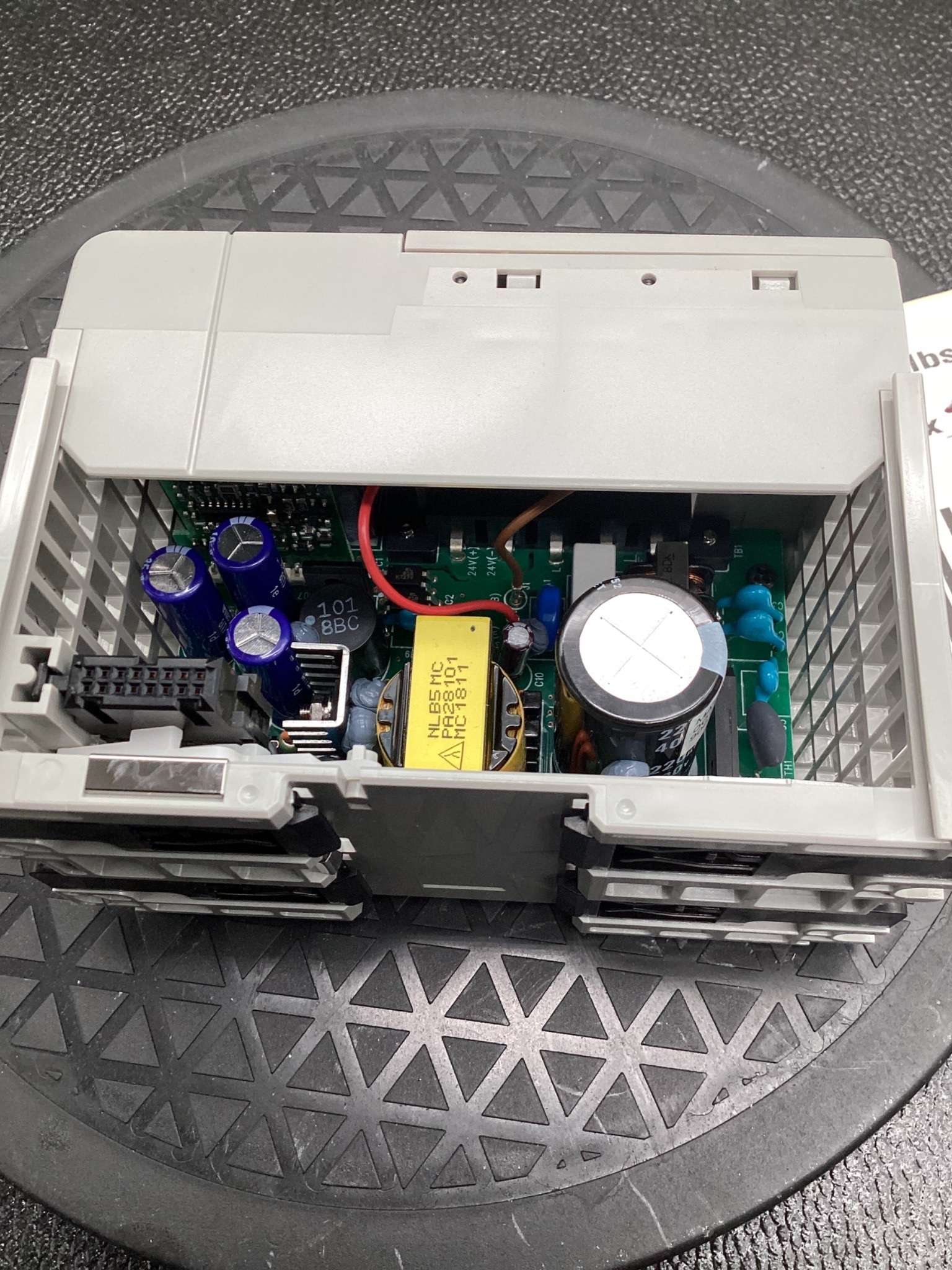 ALLEN BRADLEY 1769-PA2 COMPACTLOGIX AC POWER SUPPLY 85–265V USED 5