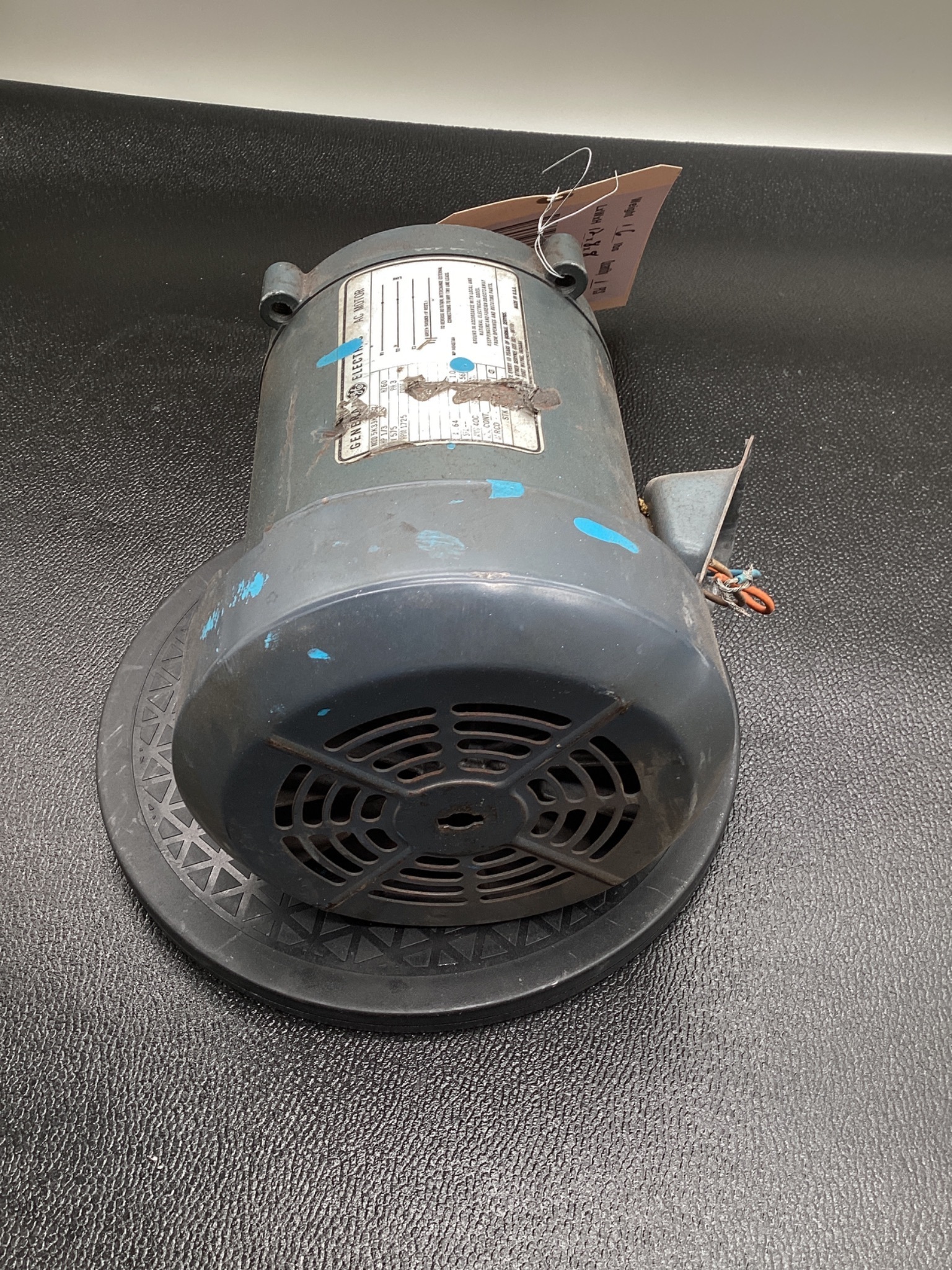 GENERAL ELECTRIC 5K33KN67 1/3HP 575V 3PH AC MOTOR 56C TEFC USED 1