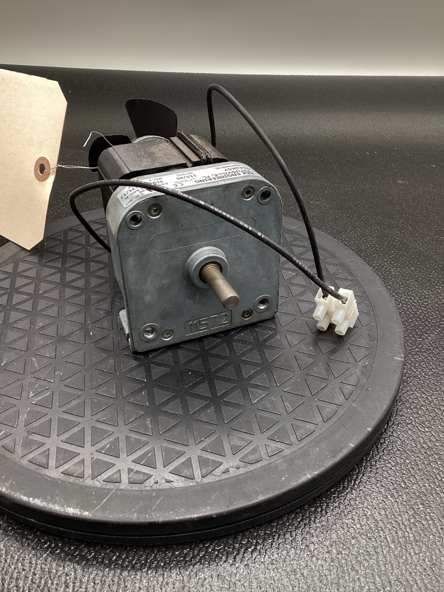 REX ENGINEERING E69477 CLASS B AC GEAR MOTOR 115V 5.75:1 RATIO USED 2