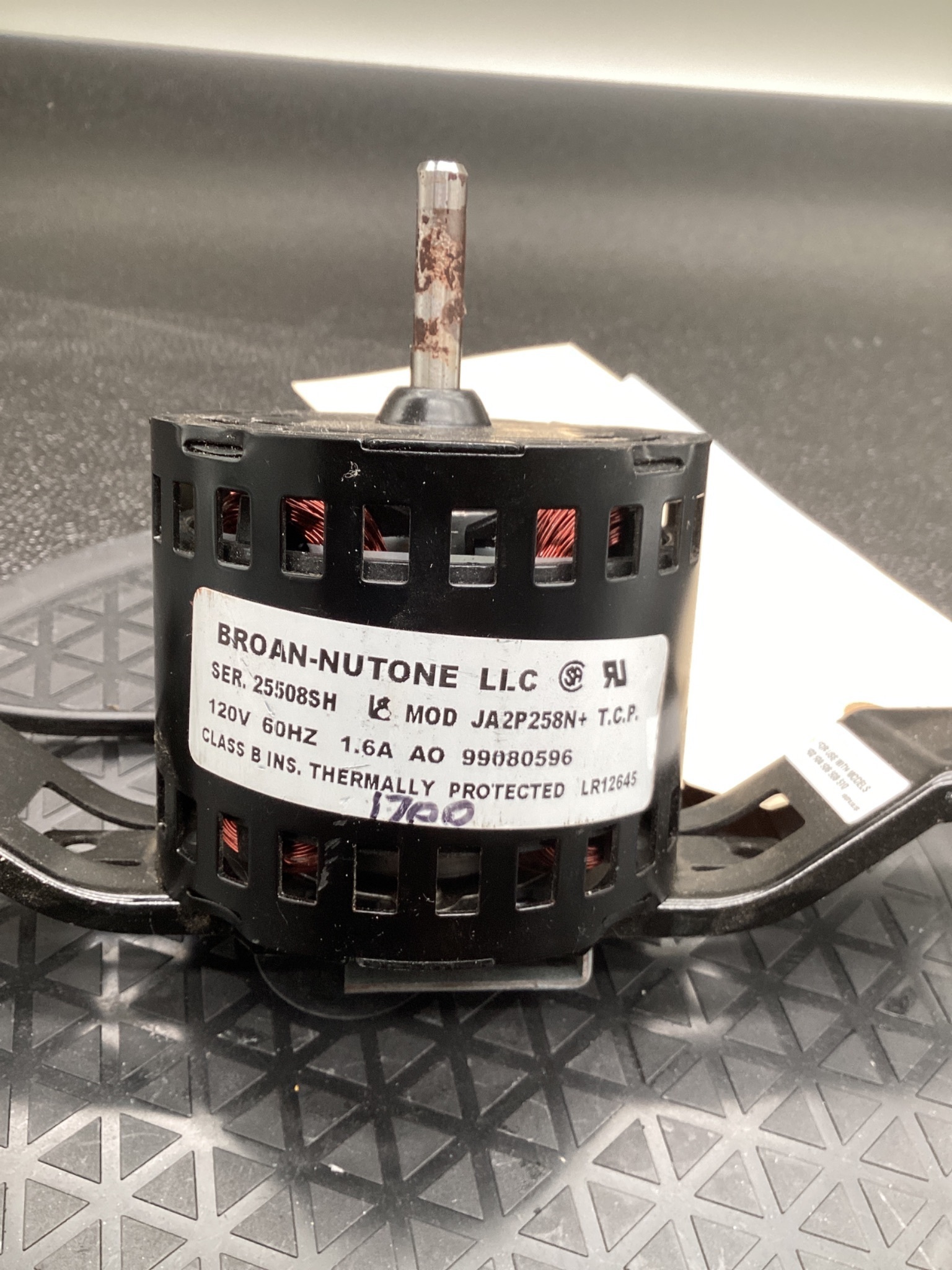 BROAN-NUTONE JA2P258N+ VENT FAN MOTOR 120V 1.6A CW ROTATION USED 4