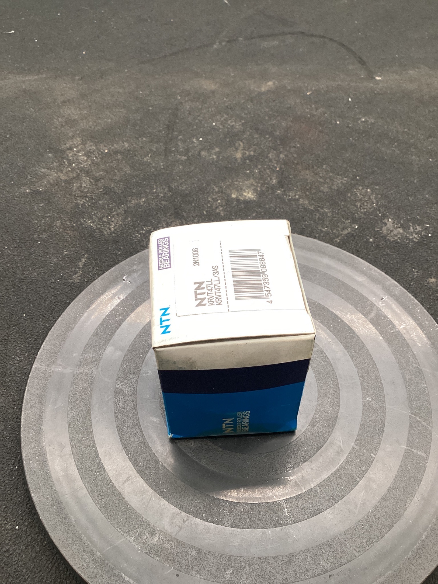 NTN KRVT47LL CAM FOLLOWER STUD TYPE TRACK ROLLER BEARING NEW 0