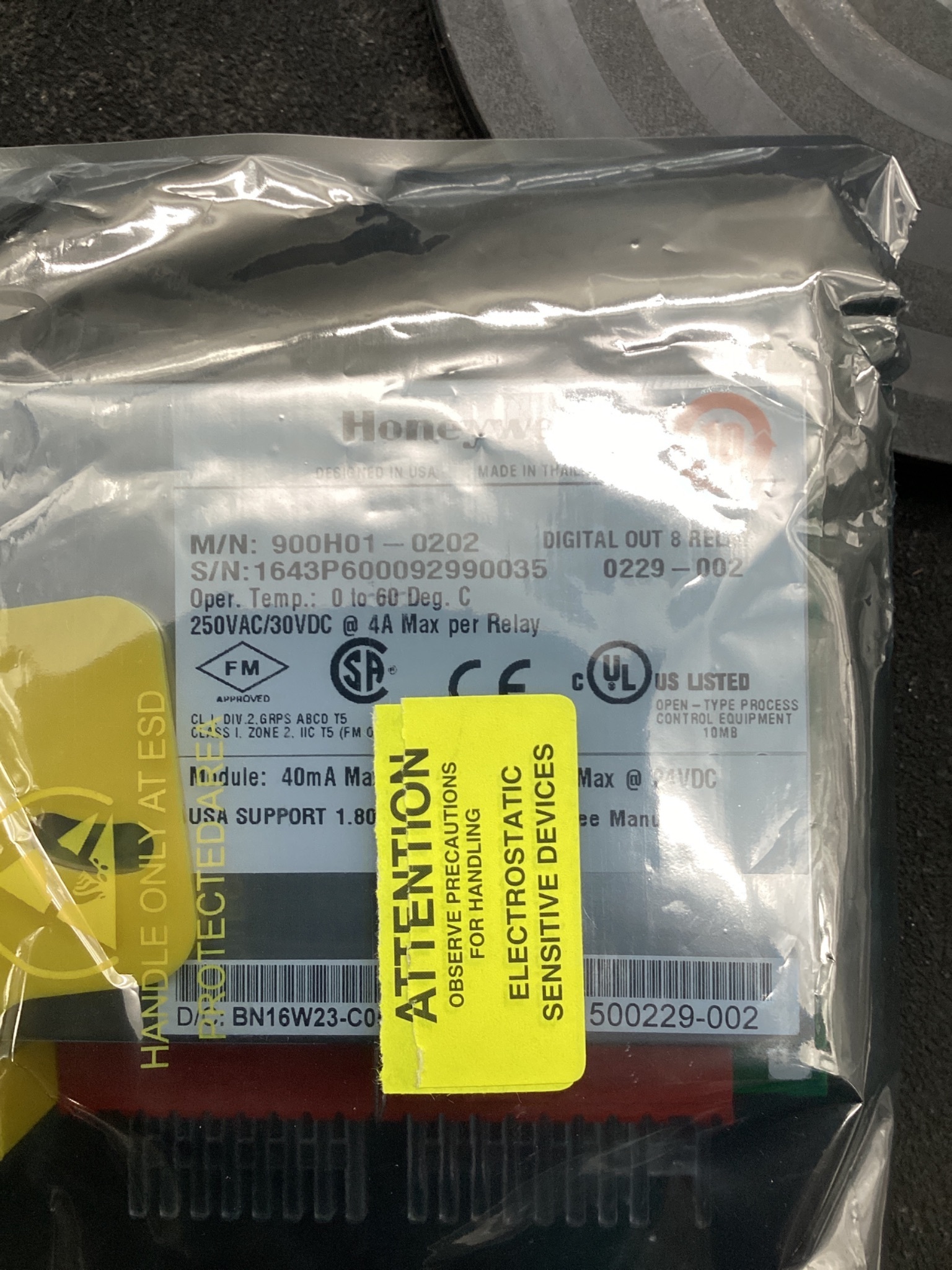 HONEYWELL 900H01-0202 DIGITAL OUTPUT RELAY MODULE 8CH NEW 1