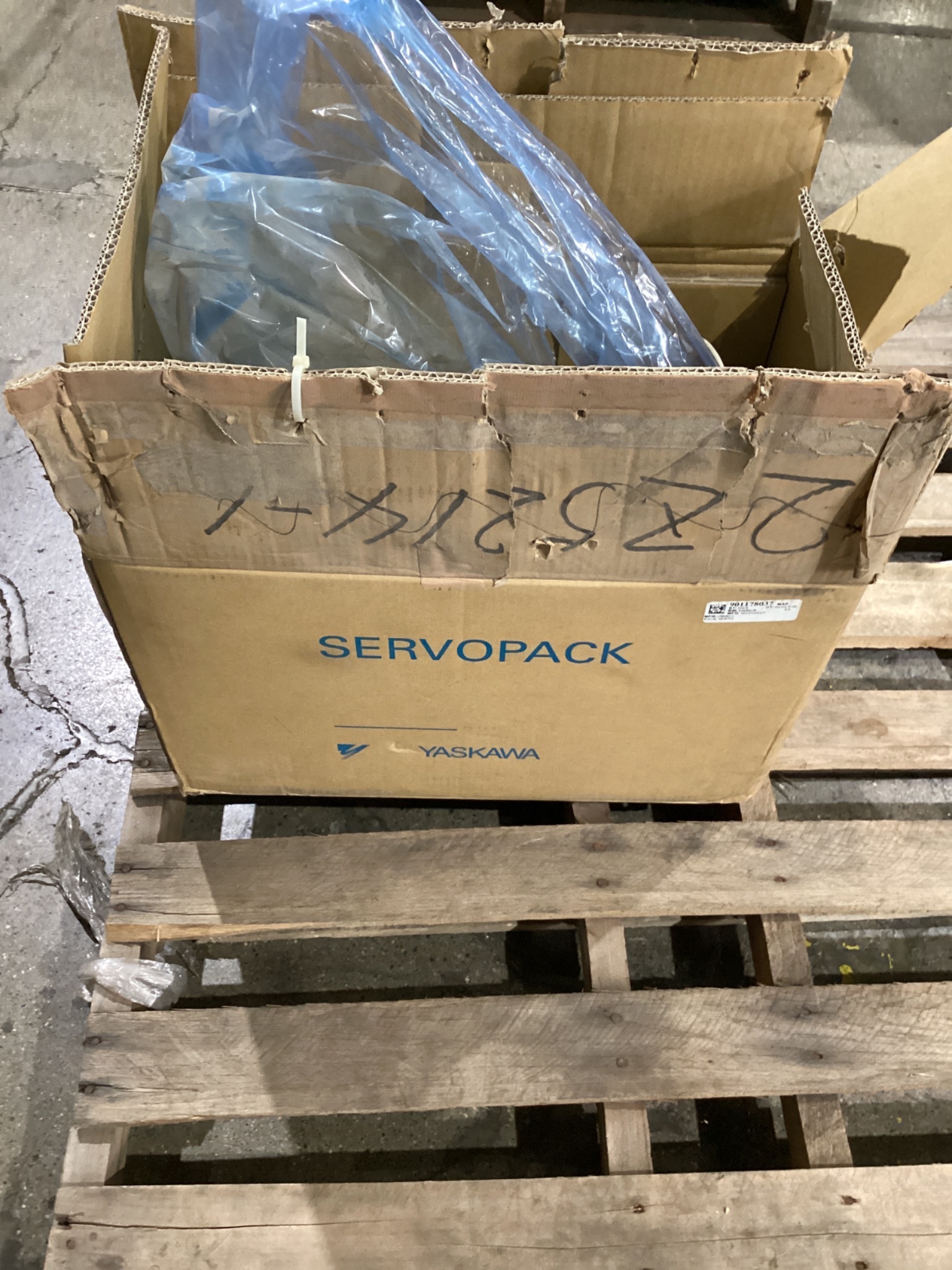 YASKAWA JZRCR-YSV03-11 DX100 ROBOT SERVOPACK AMPLIFIER NEW 0
