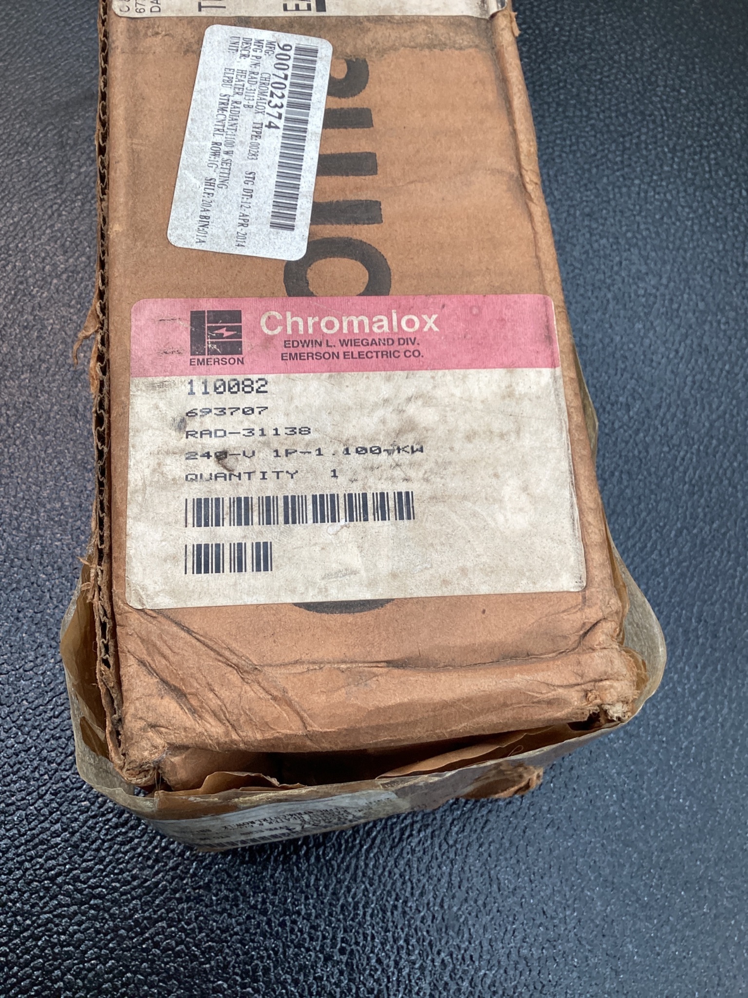 CHROMALOX RAD-3113-B RADIANT HEATER 1.1KW 120V/240V USED 1