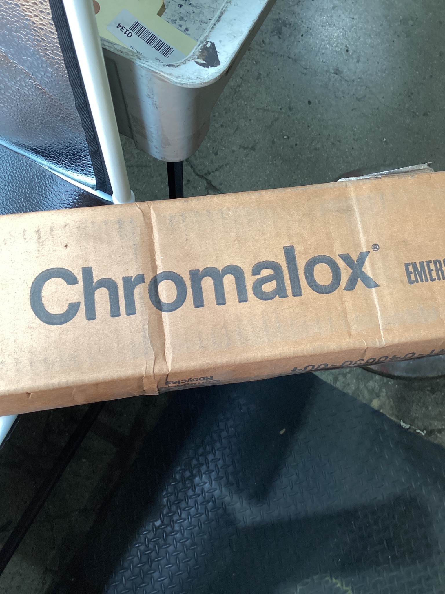 CHROMALOX RAD-3113-B RADIANT HEATER 1.1KW 120V/240V USED 4