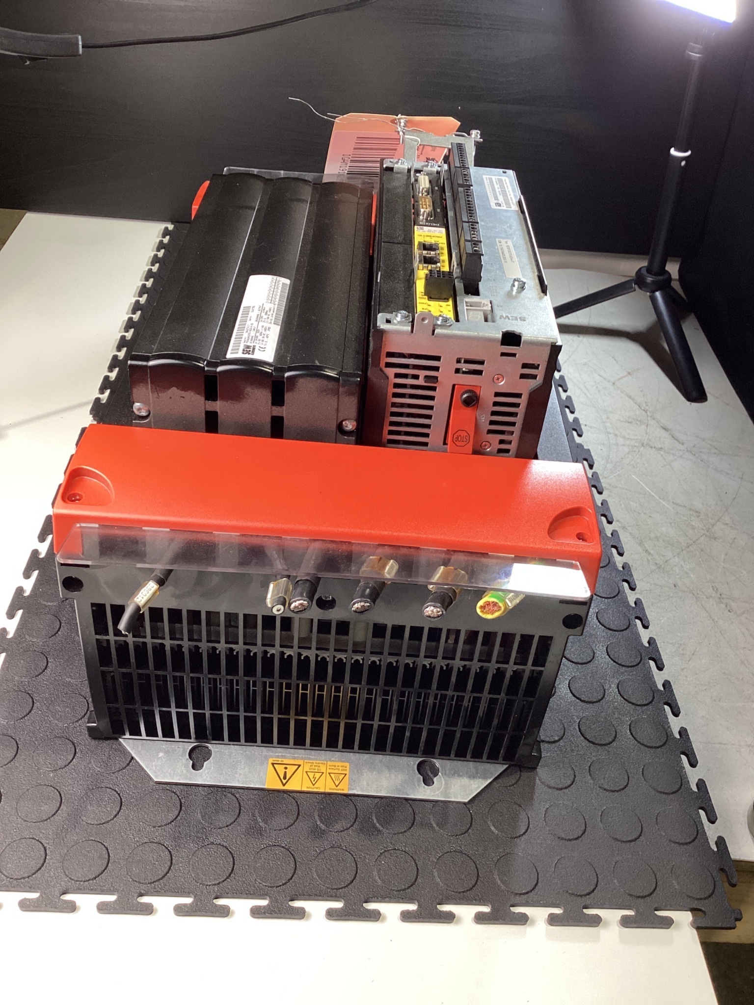 SEW EURODRIVE MDX60A0370-503-4-00 Movidrive A Frequency Inverter 185kW 500V USED 2