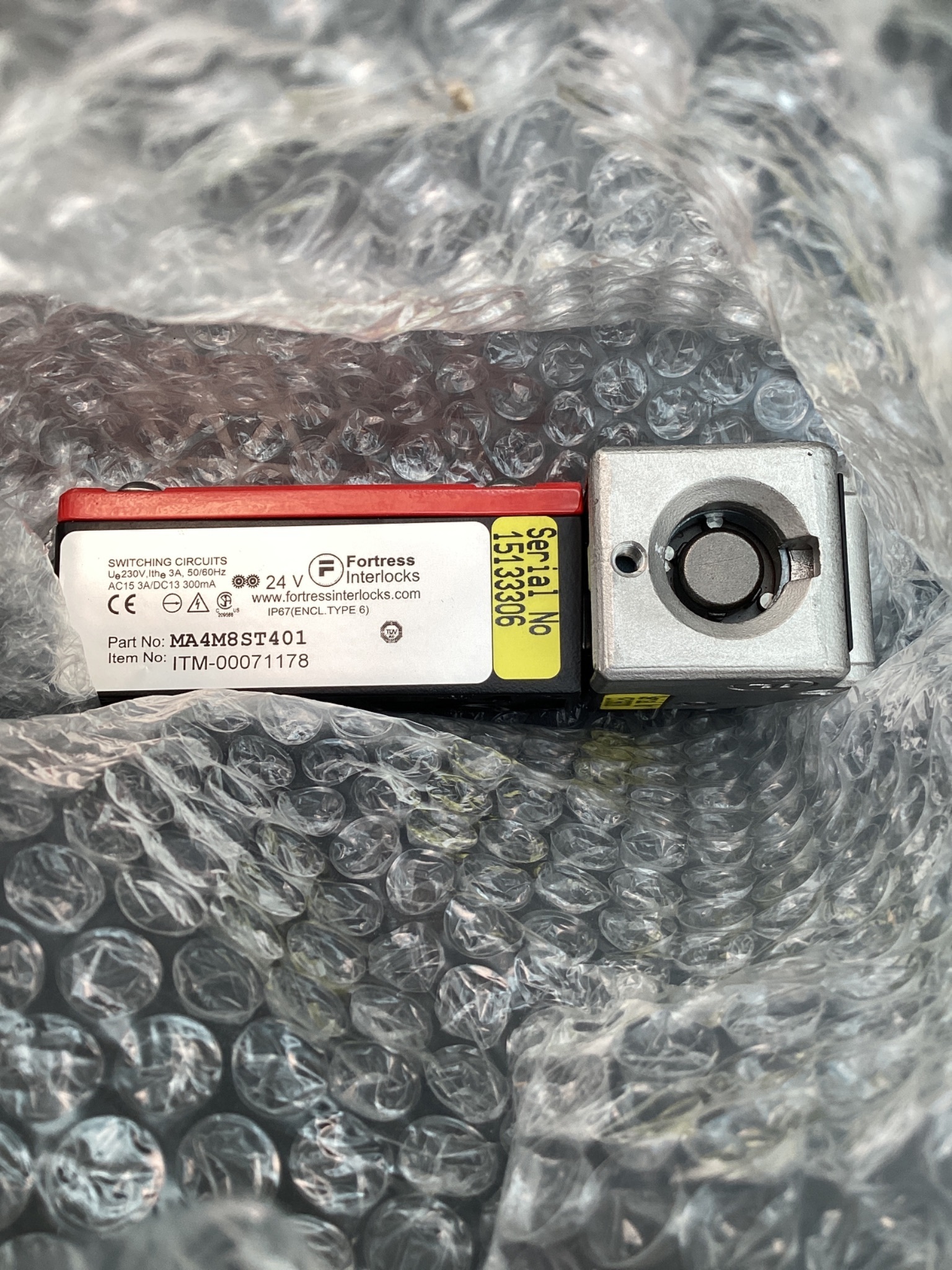 FORTRESS INTERLOCKS MA4M8ST401 SAFETY INTERLOCK SWITCH RIGHT HANDLE NEW 6