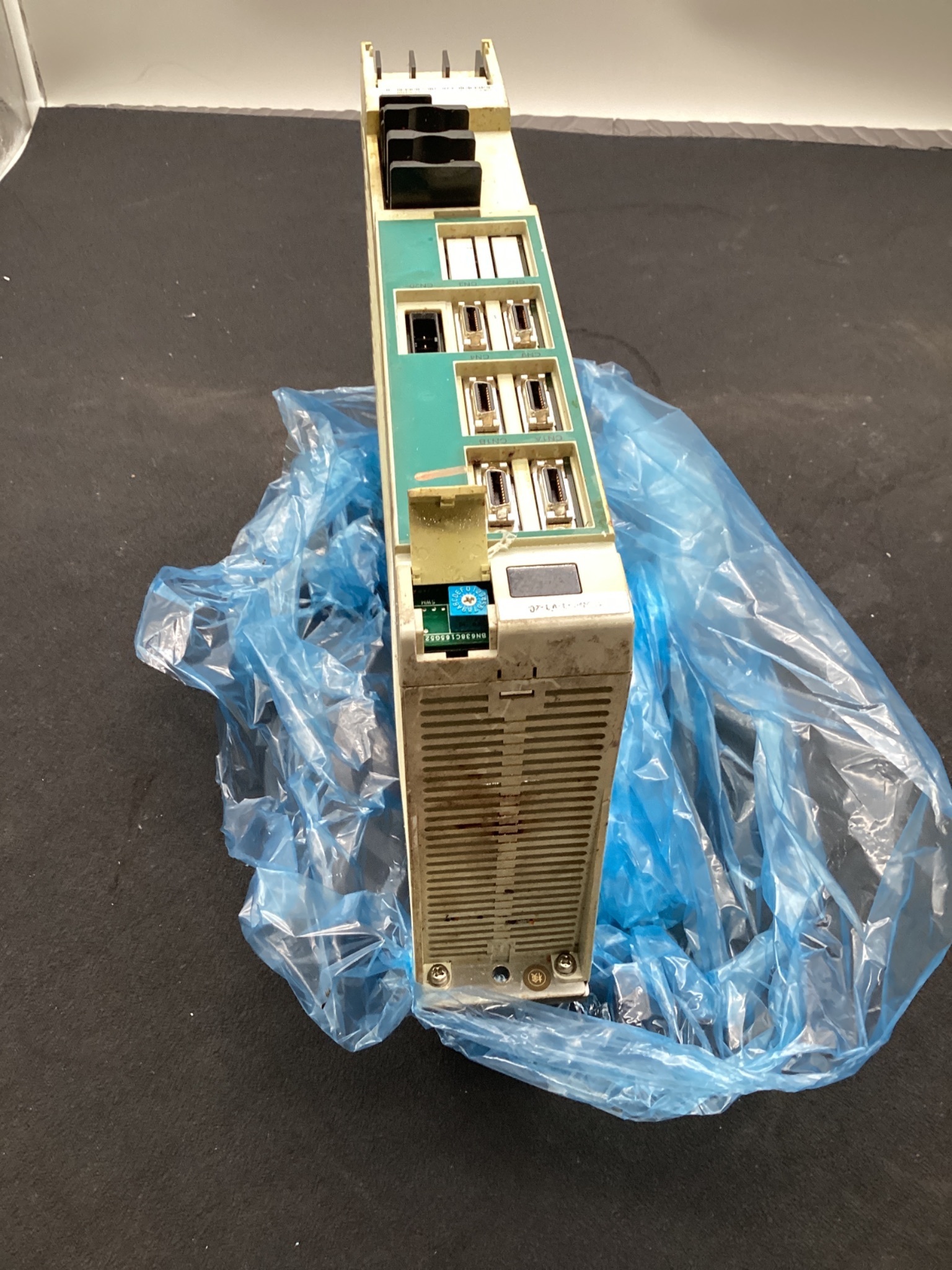 MITSUBISHI MDS-C1-V2-09 CNC SERVO DRIVE MODULE USED 2