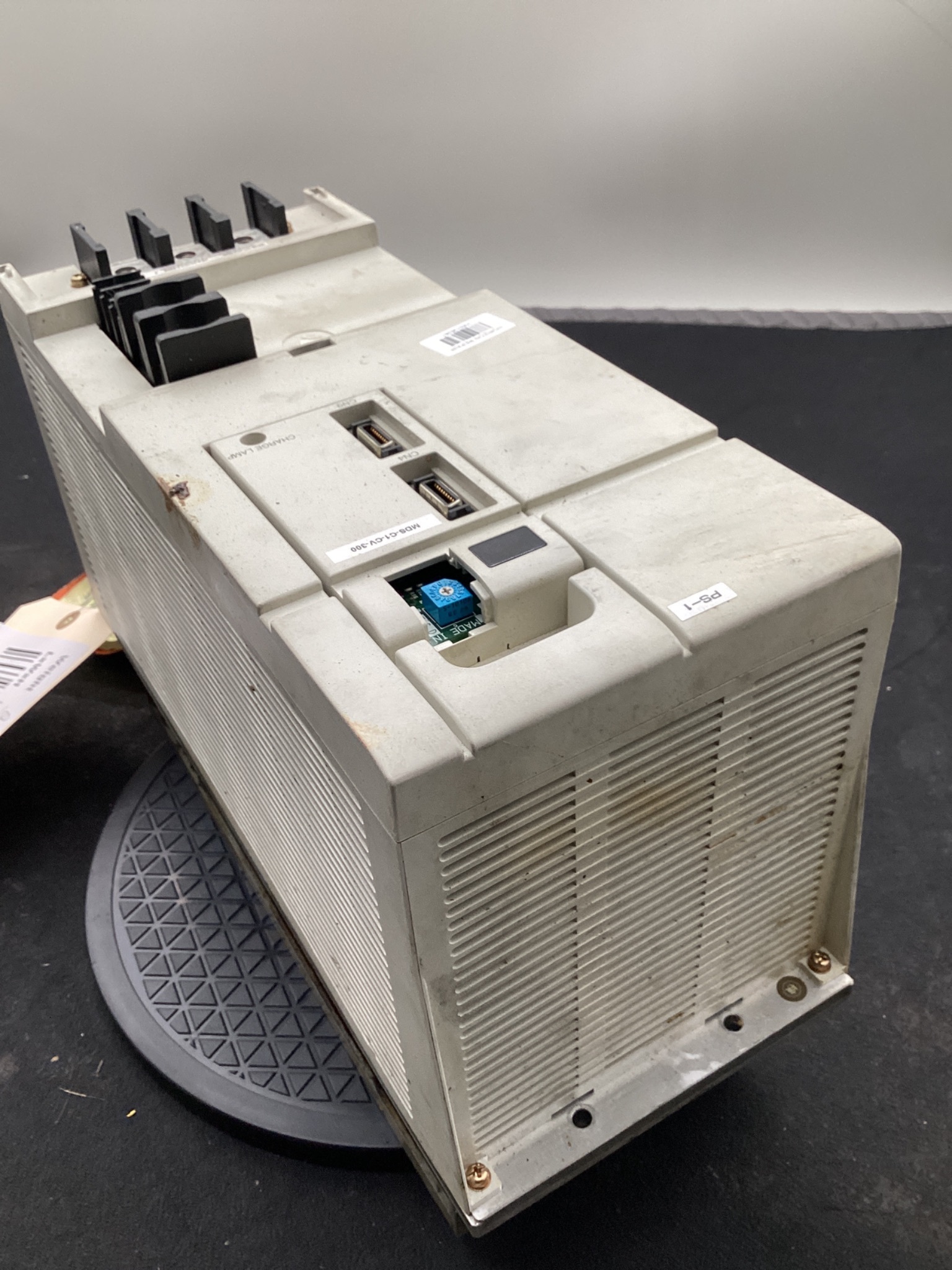 MITSUBISHI MDS-C1-CV-300 SERVO POWER SUPPLY UNIT 30KW USED 2