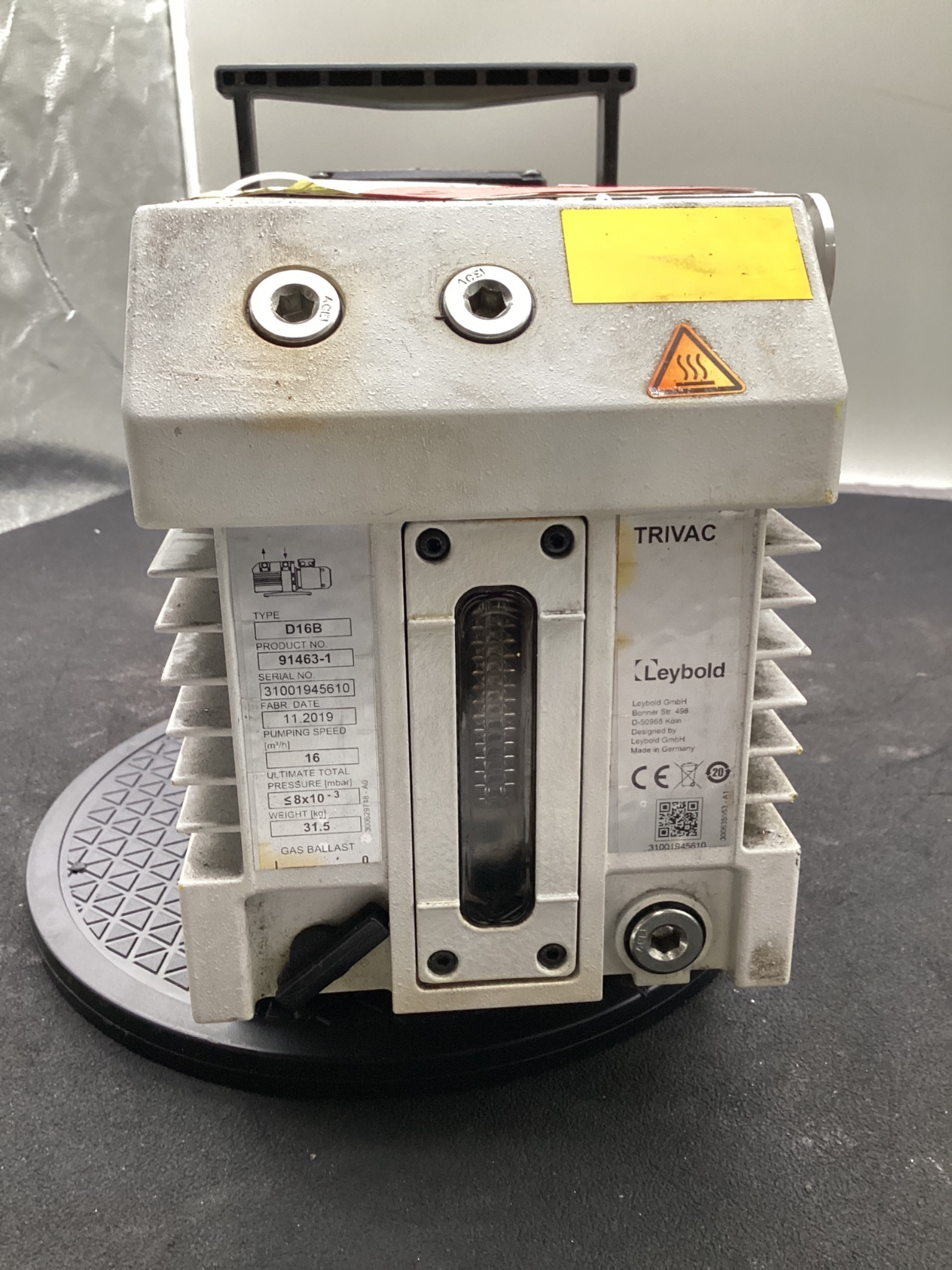 LEYBOLD TRIVAC D16B ROTARY VANE VACUUM PUMP 16.5 M³/H USED 3