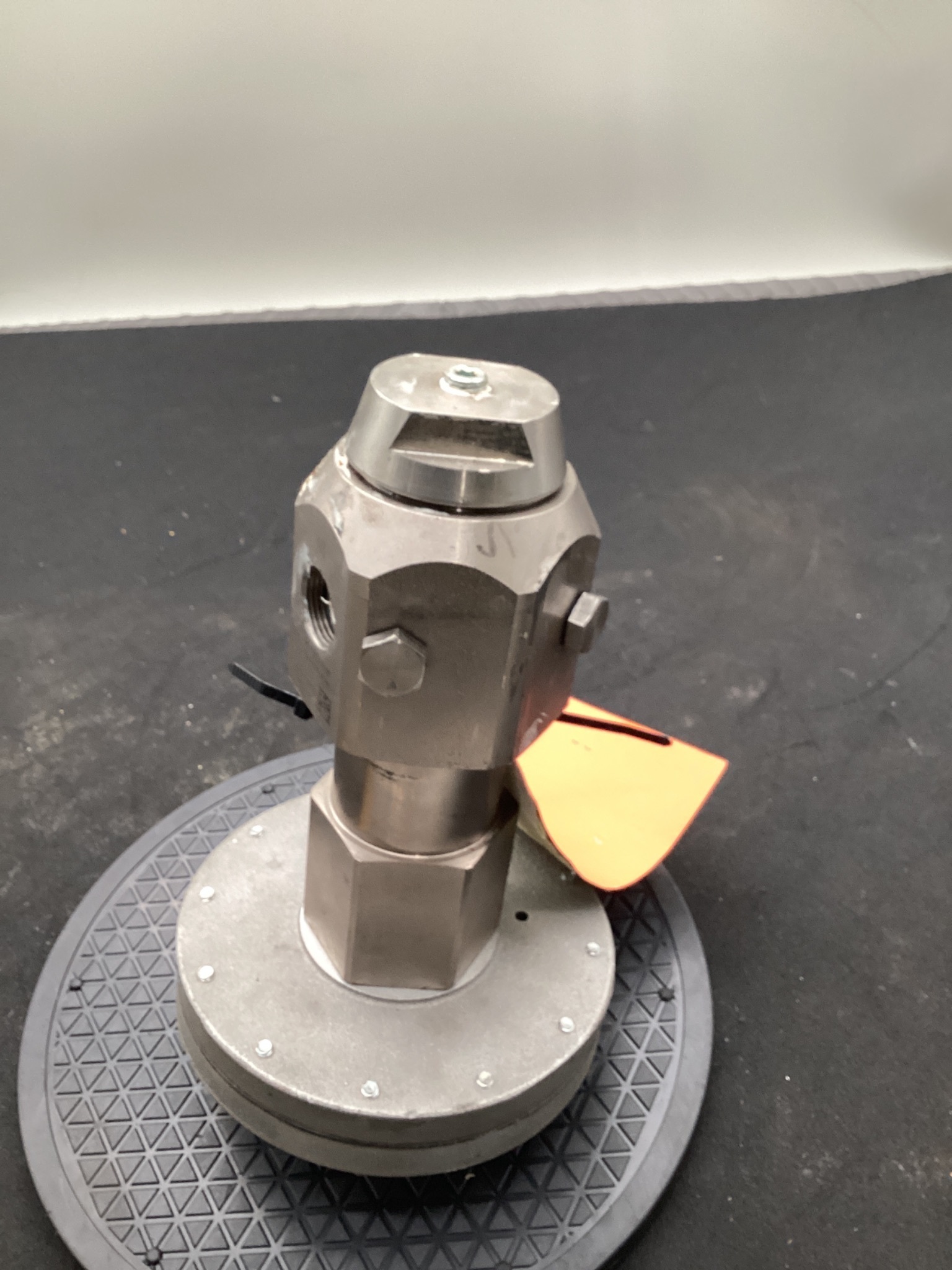 GRACO 246642 AIR OPERATED MASTIC FLUID PRESSURE REGULATOR USED 0