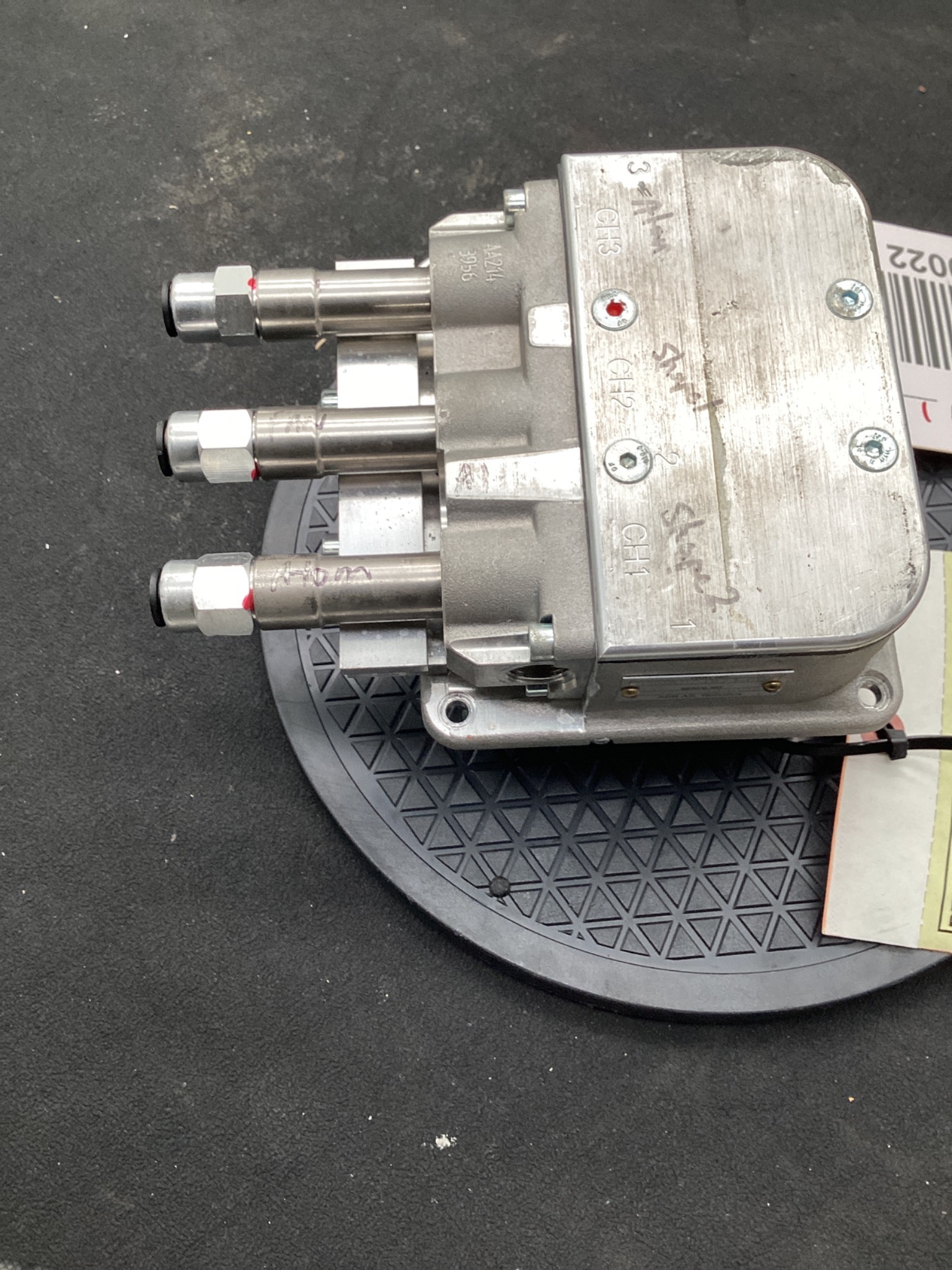 ABB 3HNA024871-001 ACU-01B AIR CONTROL UNIT USED 2