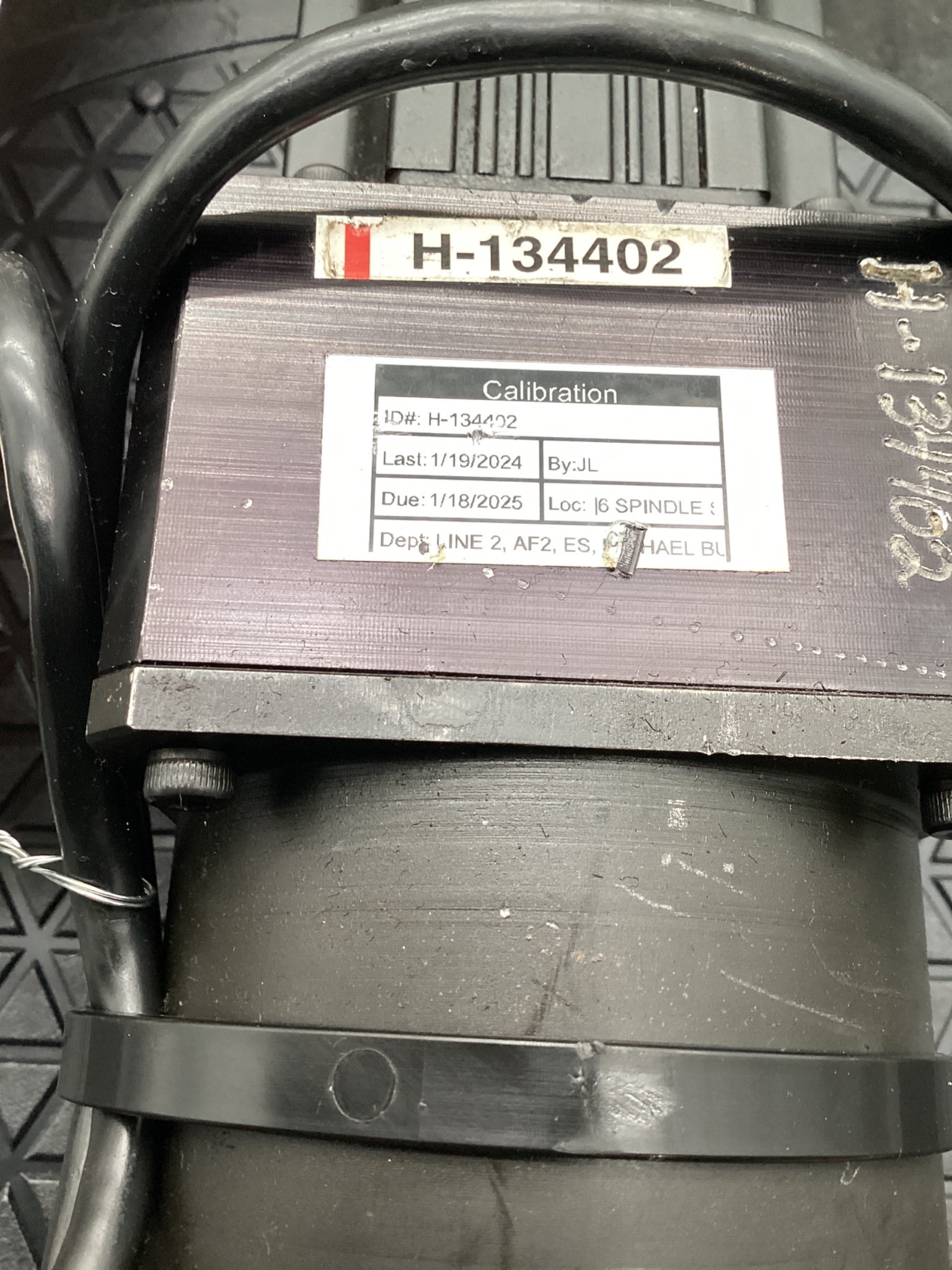 FEC NFT-302RM3A-S SERVO NUTRUNNER 200W 0.64NM USED 2