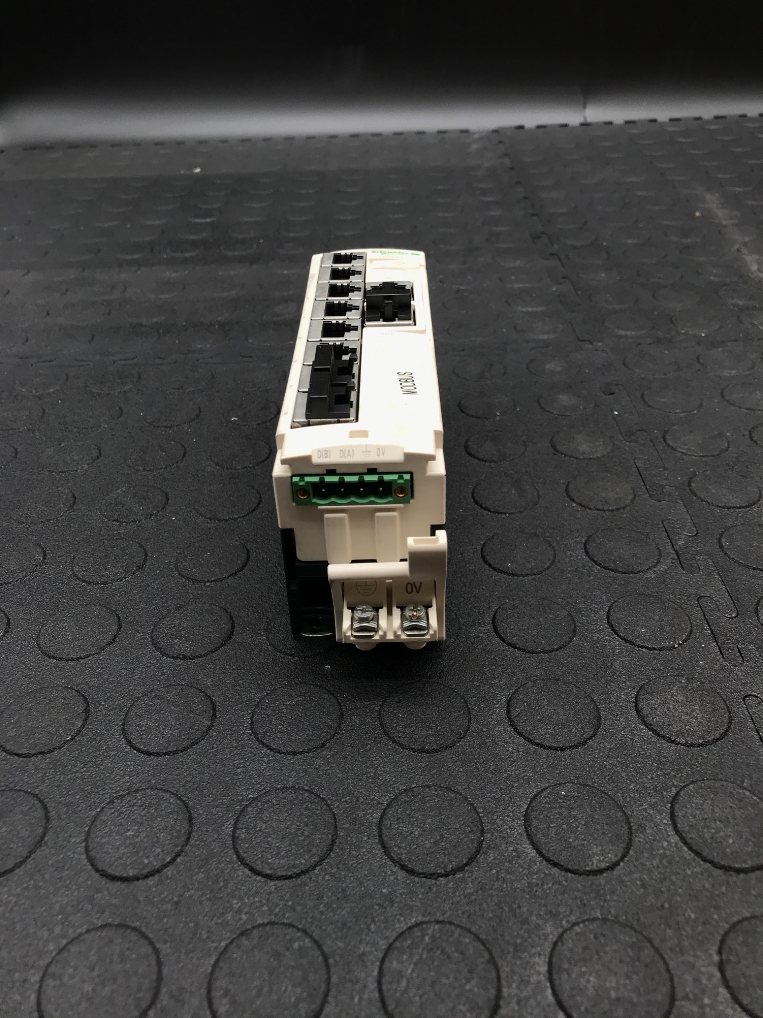 SCHNEIDER ELECTRIC LU9GC3 MODBUS HUB Contactor USED 1
