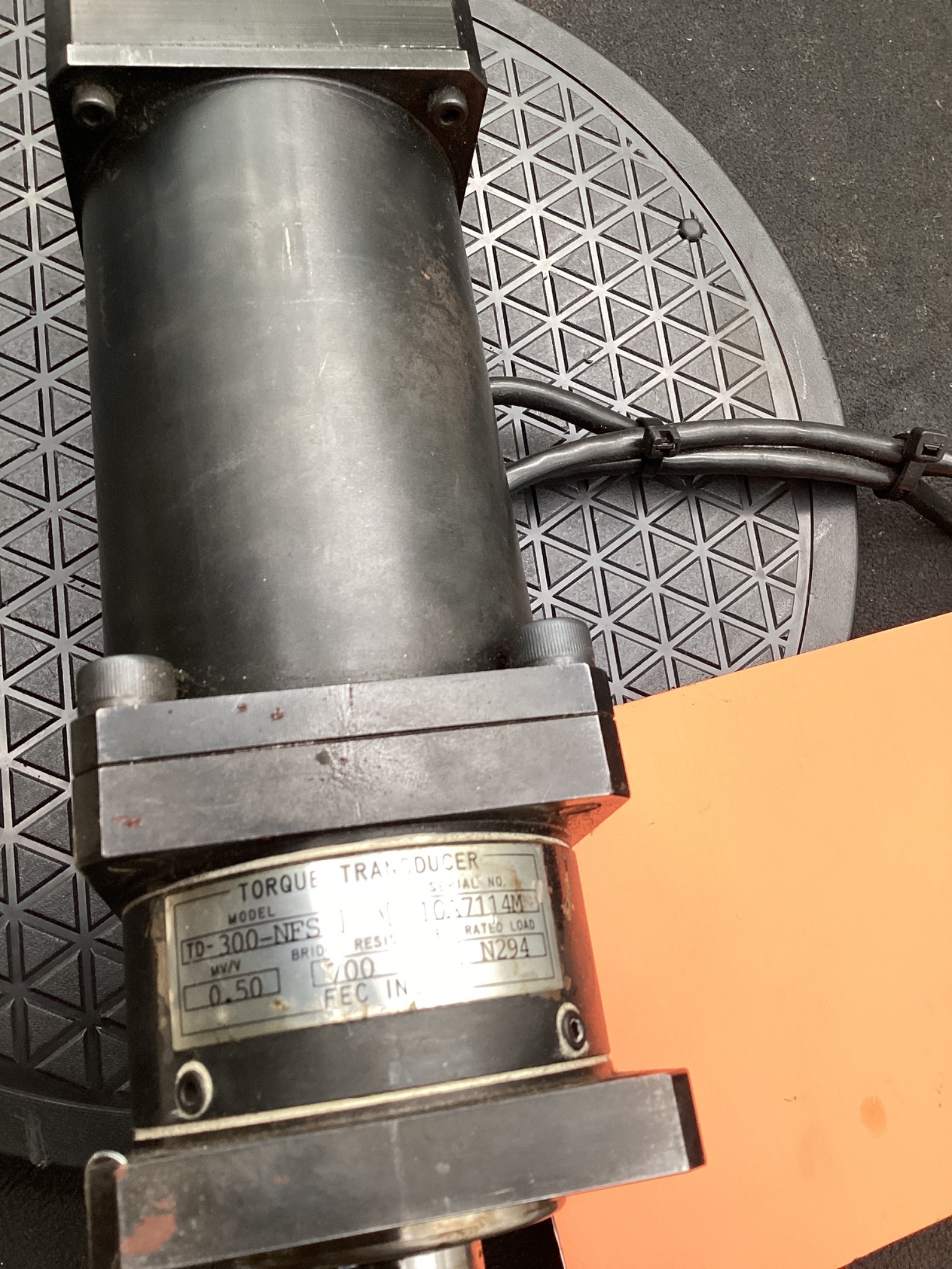 FEC NFT-302RM3A-S SERVO NUTRUNNER 200W 0.64NM USED 1