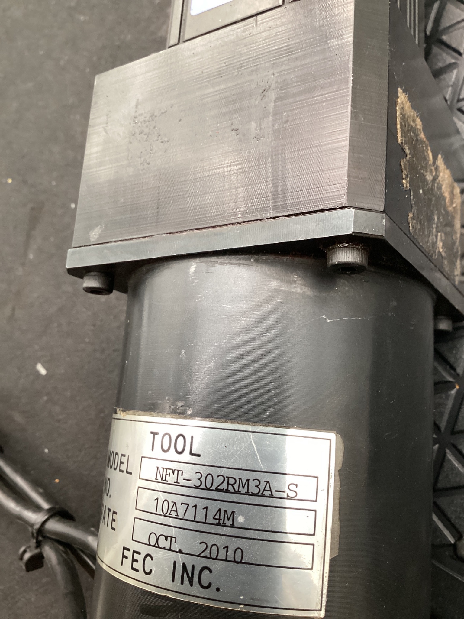 FEC NFT-302RM3A-S SERVO NUTRUNNER 200W 0.64NM USED 2