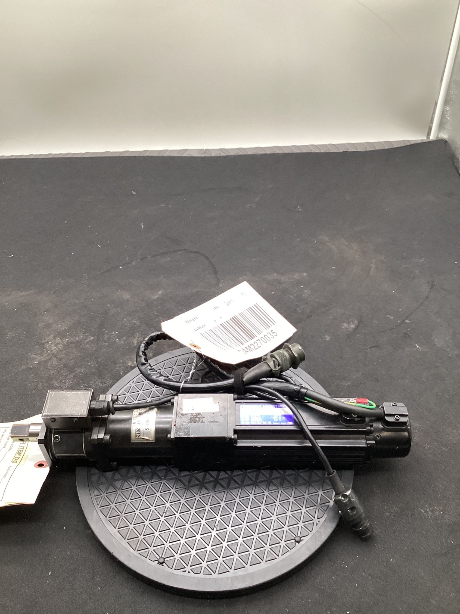FEC NFT-132RM-S SERVO NUTRUNNER 200W 0.64NM USED 2
