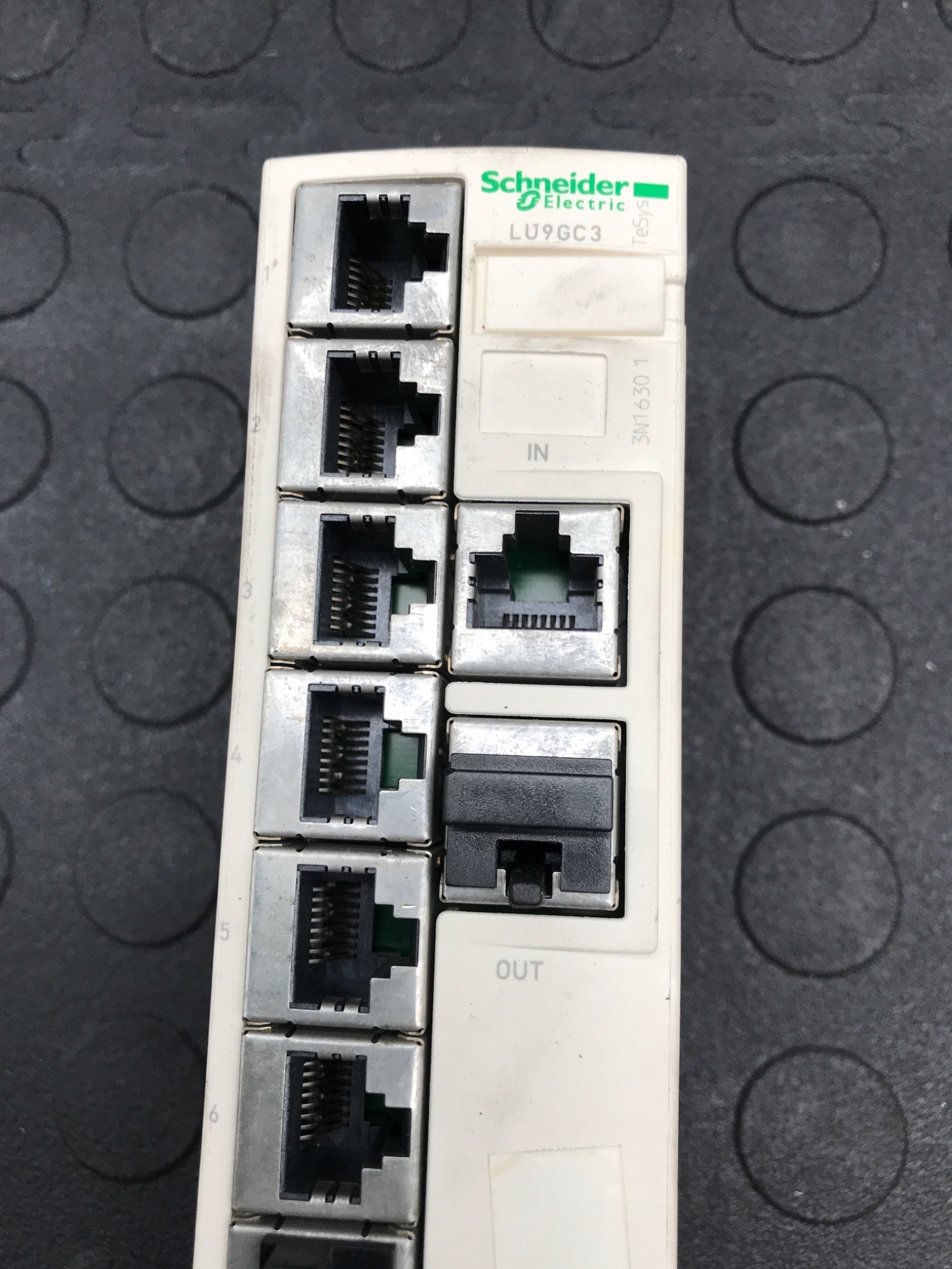 SCHNEIDER ELECTRIC LU9GC3 MODBUS HUB Contactor USED 2
