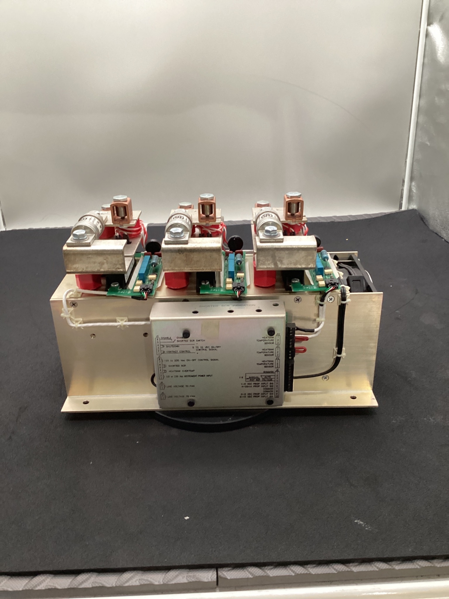 CHROMALOX MXPCIII-30311L1F010 SCR POWER CONTROLLER 150A USED 0