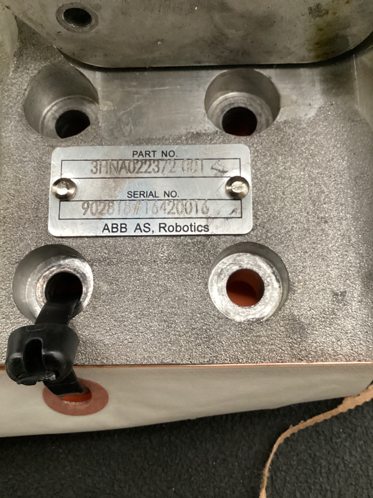 ABB 3HNA022372-001 GEAR BOX CBS USED 1