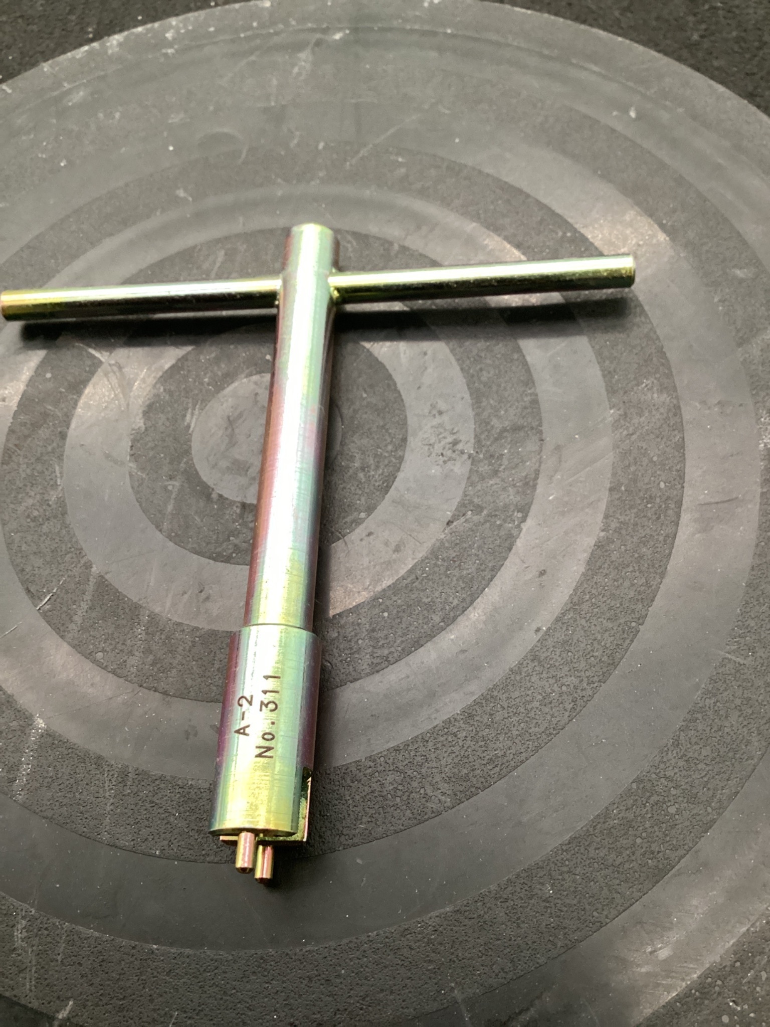 A-2 NO.311 T-HANDLE SPANNER WRENCH TOOL USED 1
