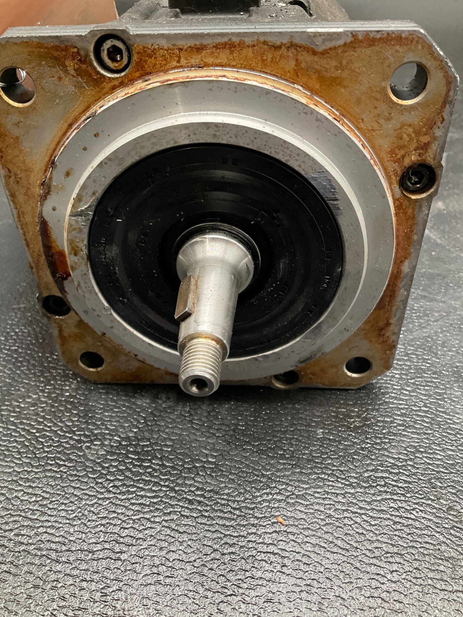 FANUC A06B-0128-B175 AC SERVO MOTOR A6/3000 A64 W/BRAKE USED 2