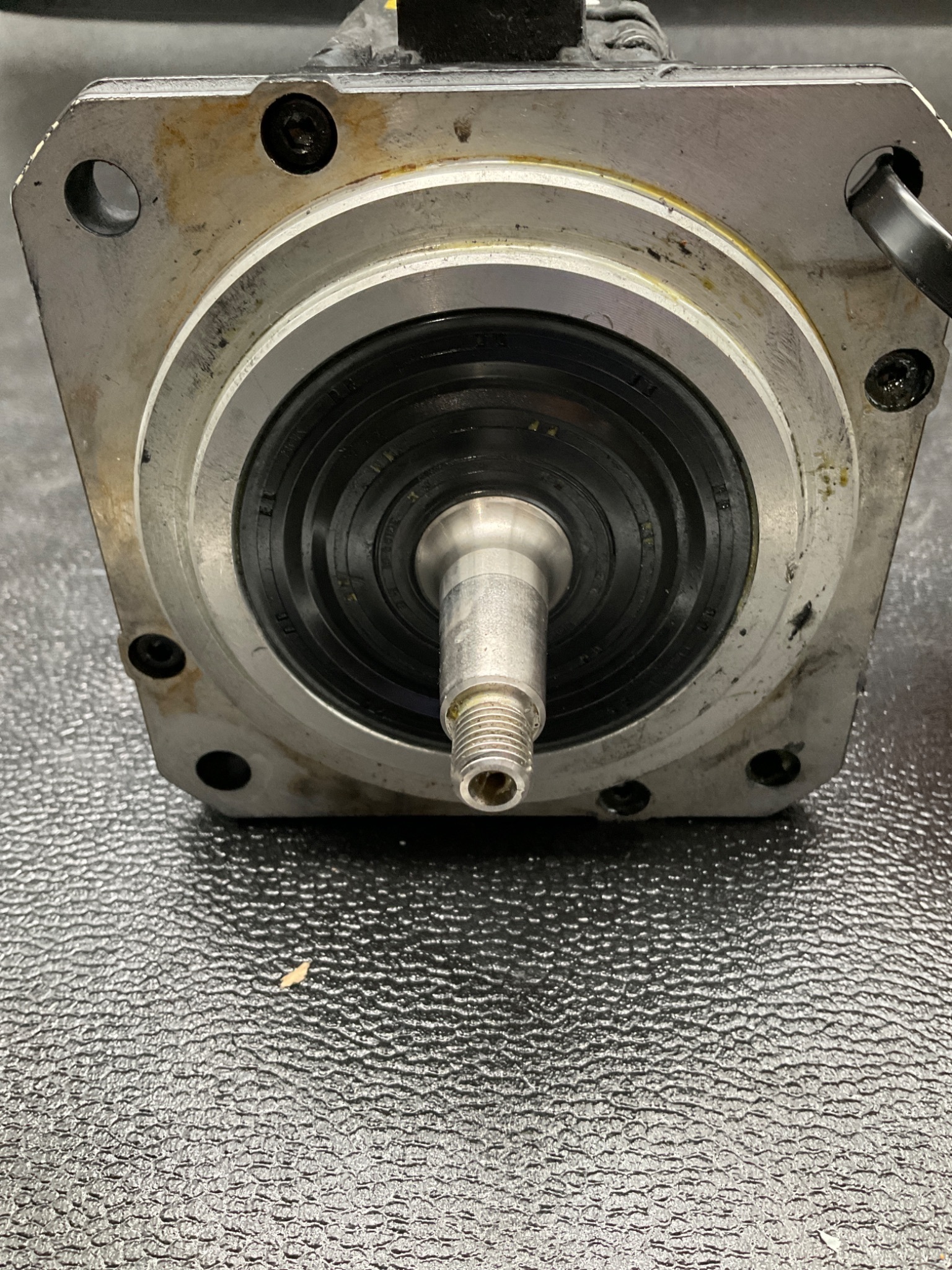 FANUC A06B-0163-B175 AM9/3000 AC SERVO MOTOR A64 ENCODER USED 2