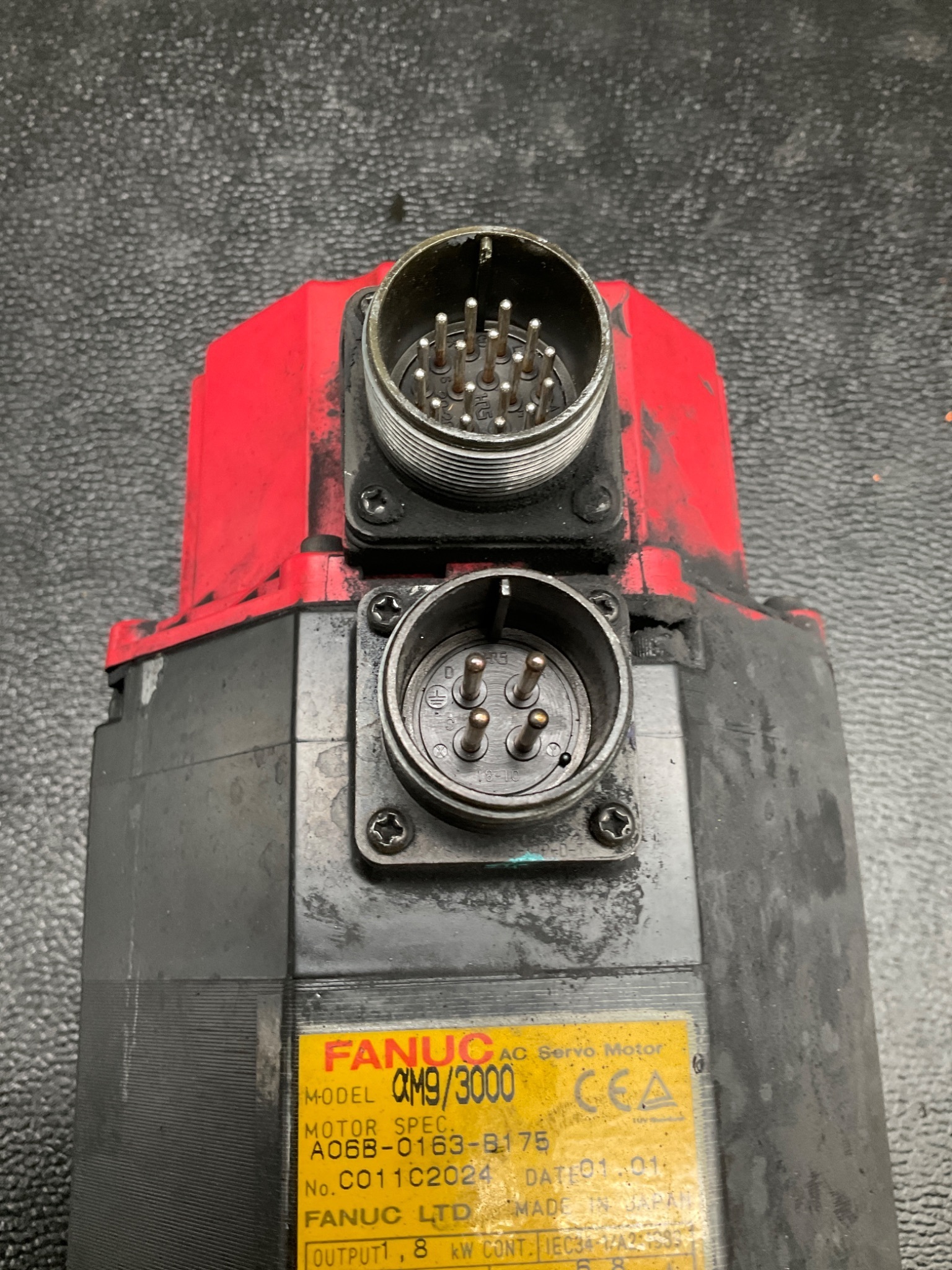 FANUC A06B-0163-B175 AM9/3000 AC SERVO MOTOR A64 ENCODER USED 3