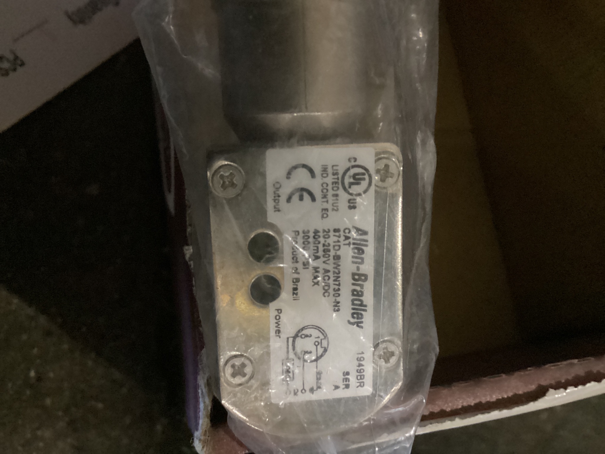 ALLEN BRADLEY 871D-BW2N730-N3 PROXIMITY SENSOR NEW 5