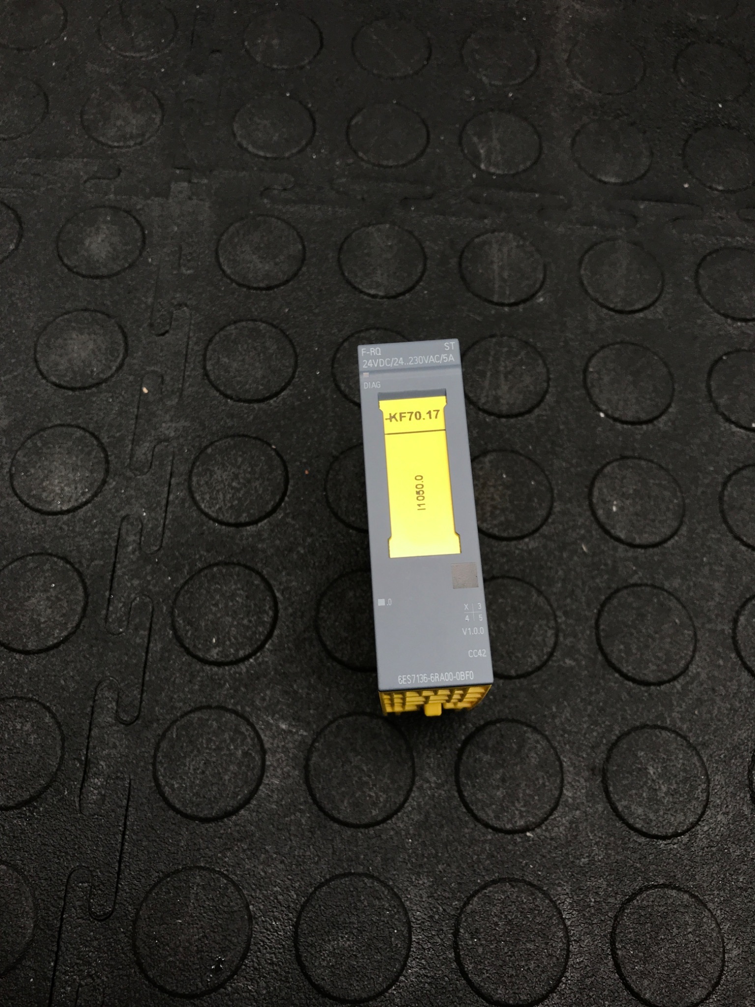 SIEMENS 6ES7 136-6RA00-0BF0 Simatics S7 Relay Output Module USED 0