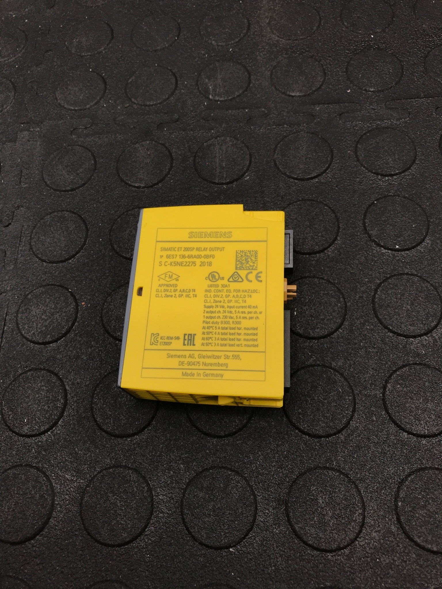 SIEMENS 6ES7 136-6RA00-0BF0 Simatics S7 Relay Output Module USED 1