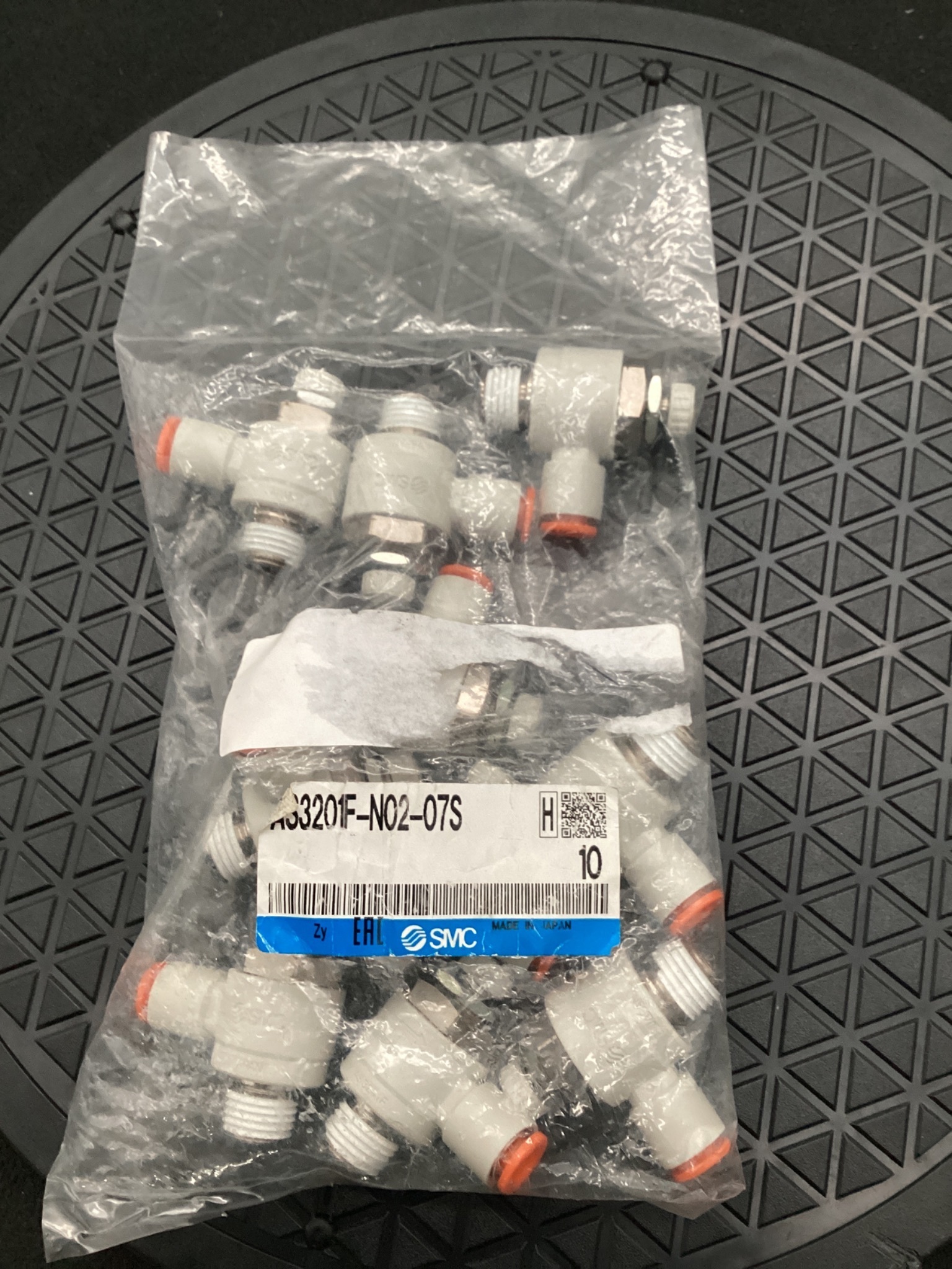 SMC AS3201F-N02-07S SPEED CONTROL VALVE 1/4IN NPT NEW - 10 Pack 1
