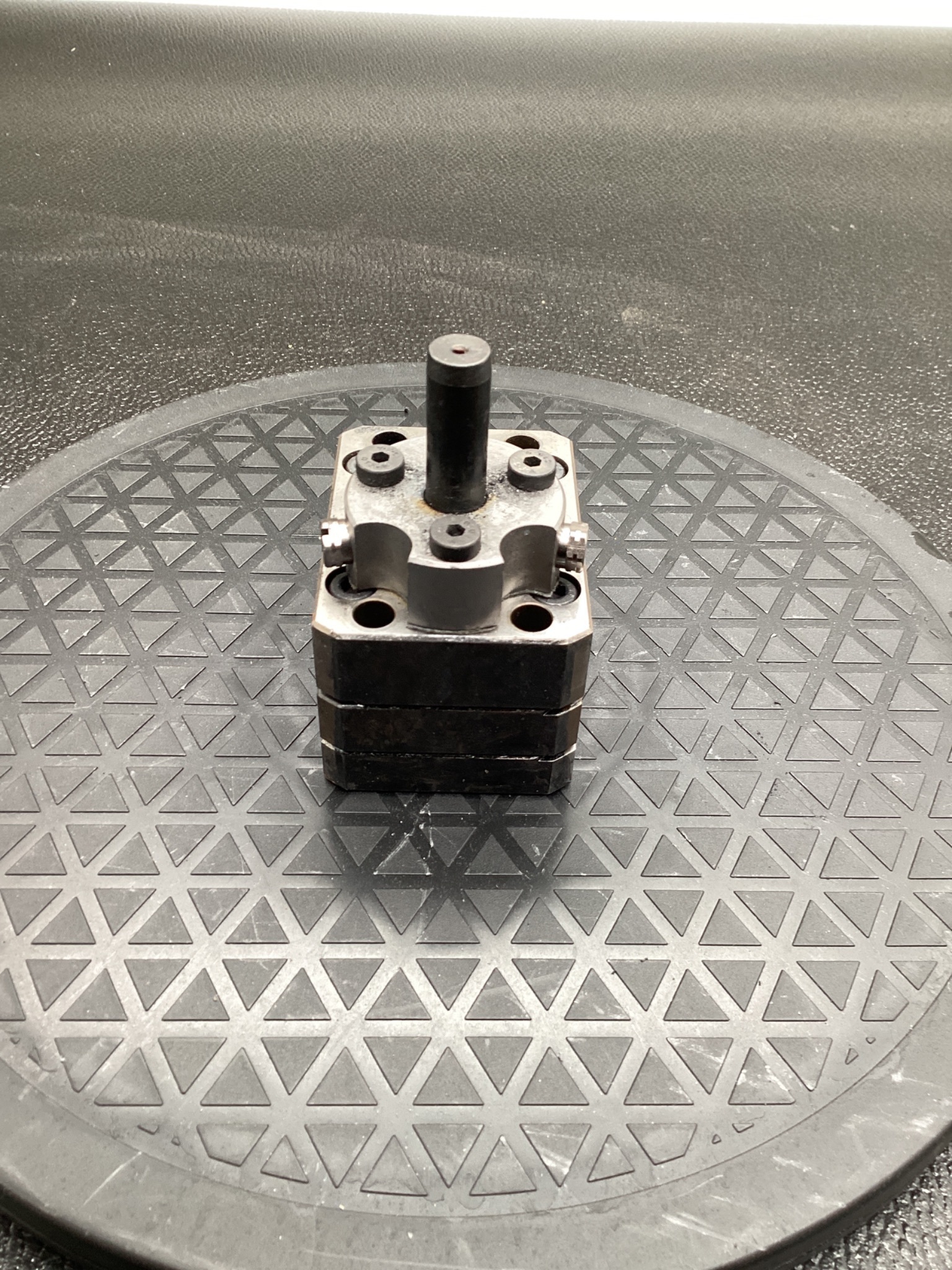 FANUC E0-9999-525-000 ZENITH BPB-6285 GEAR PUMP USED 3