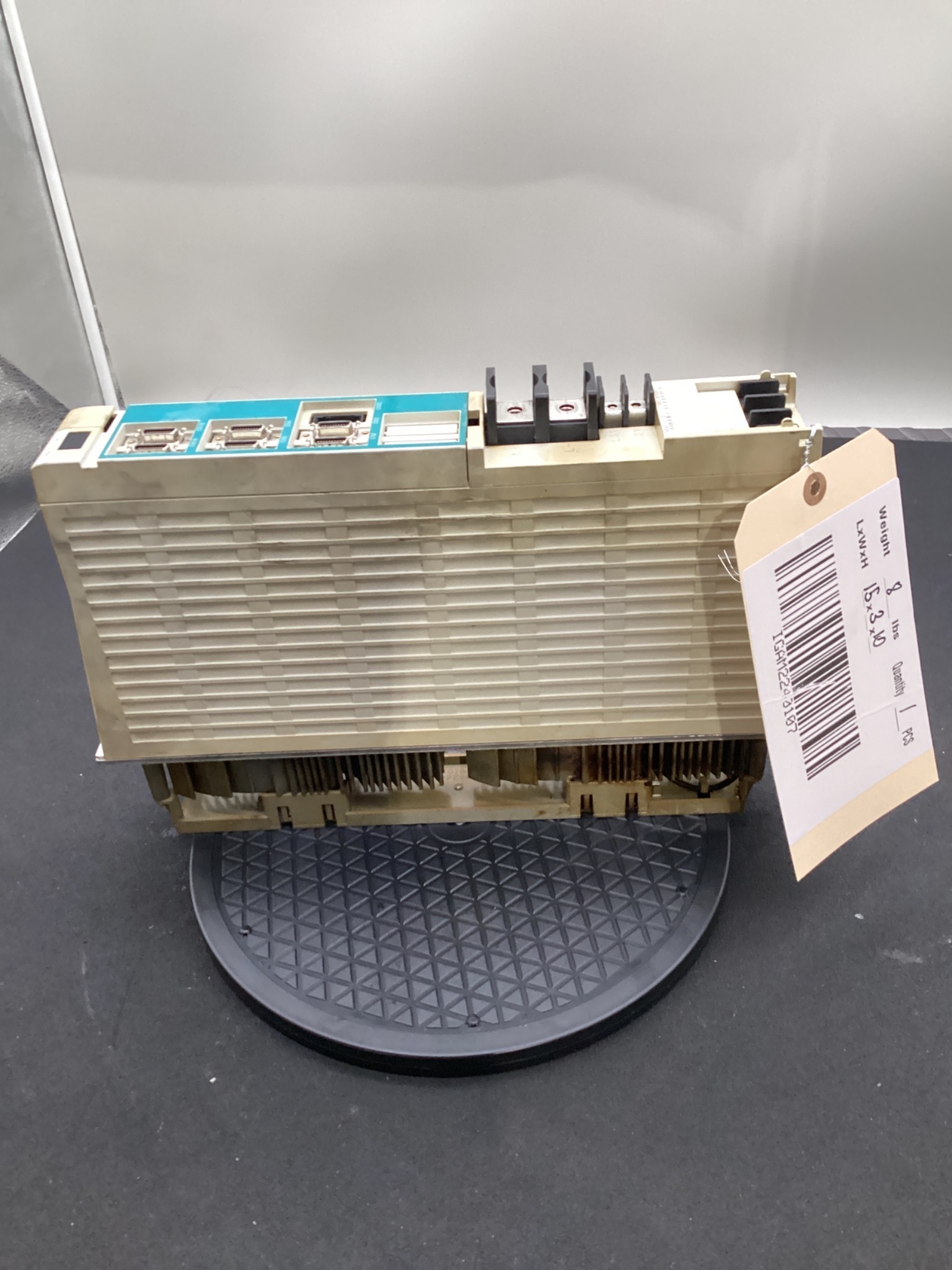 MITSUBISHI MDS-C1-V1-20 AC SERVO DRIVE 2.0KW SINGLE-AXIS USED 1