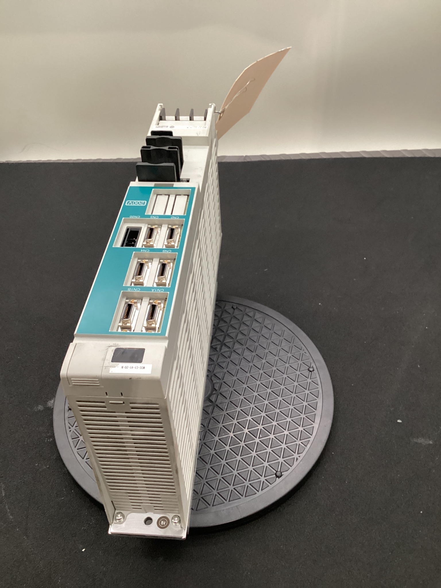 MITSUBISHI MDS-C1-V1-20-N SERVO DRIVE 2KW 1-AXIS USED 1